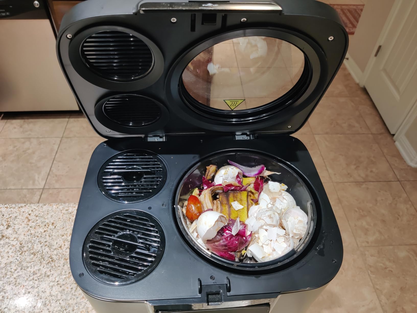 Growell Electric Composter for Kitchen, 4L Countertop Compost Bin with Carbon Filters, Visible Window, Auto-Clean, Quiet & Long-Life Upgraded Brushless Motor, Indoor Food Waste Composting Machine customer photo 2
