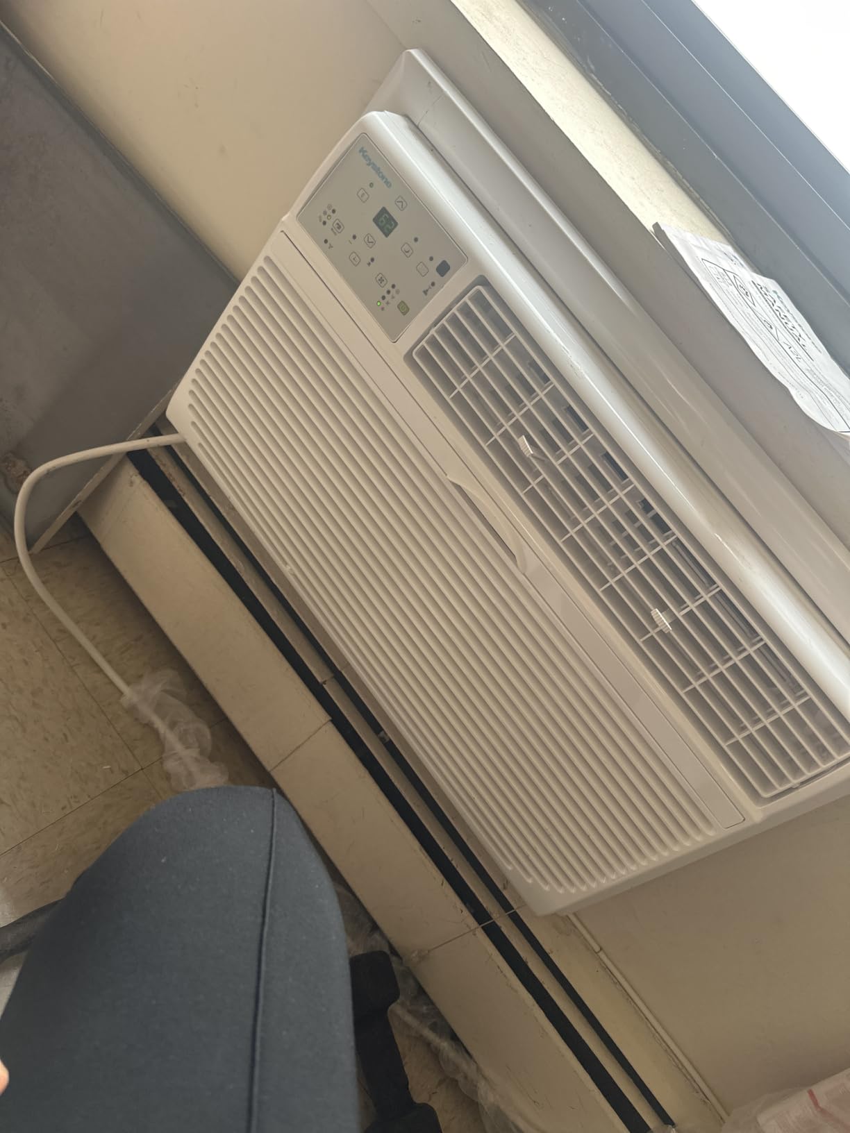 Keystone 10,000 BTU Wall Air Conditioner and Dehumidifier up to 450 Sq. Ft., 230V, Quiet, High Efficiency, for Bedroom, Bathroom, Nursery customer photo 2