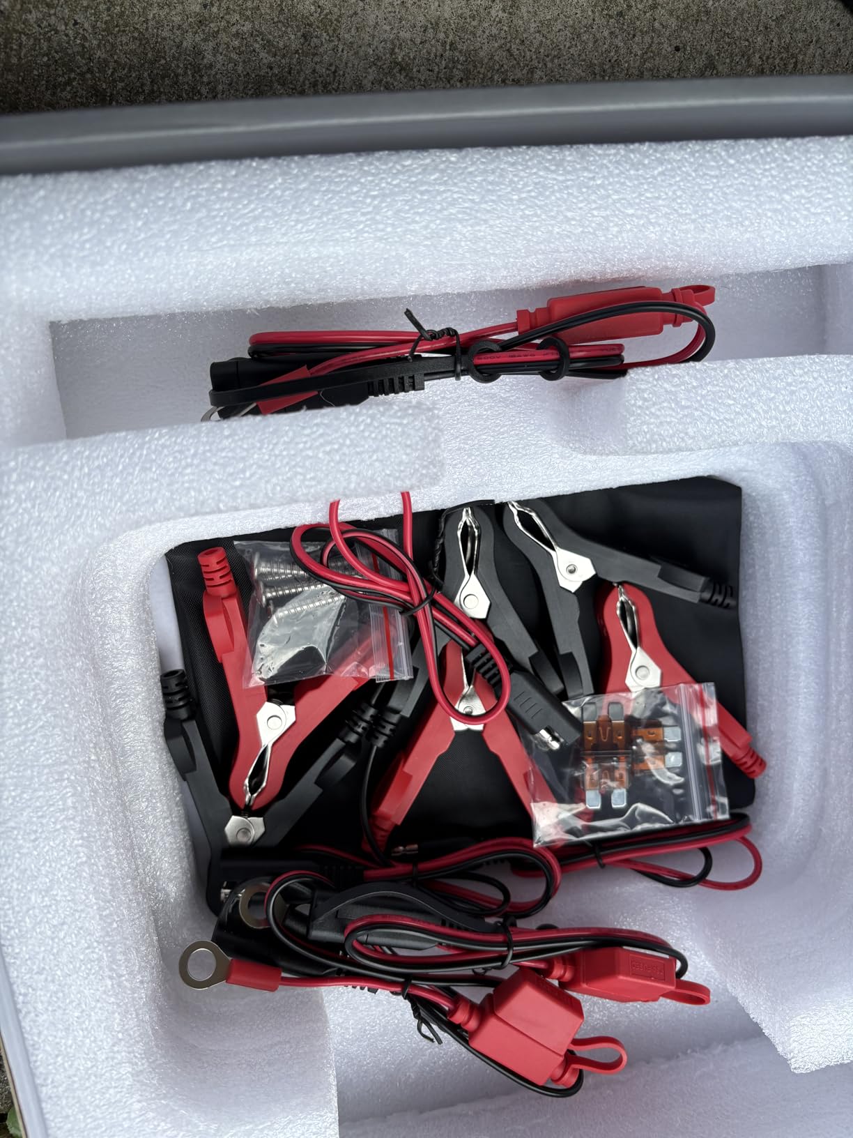 3 Bank Marine Battery Charger 5X3, 15A (5A/Bank) - 12V Boat Charger | 15A Onboard Battery Charger, Waterproof, Charged 24/7, Overcharge & Temperature Protection for Lead-Acid & Lithium Batteries customer photo 1