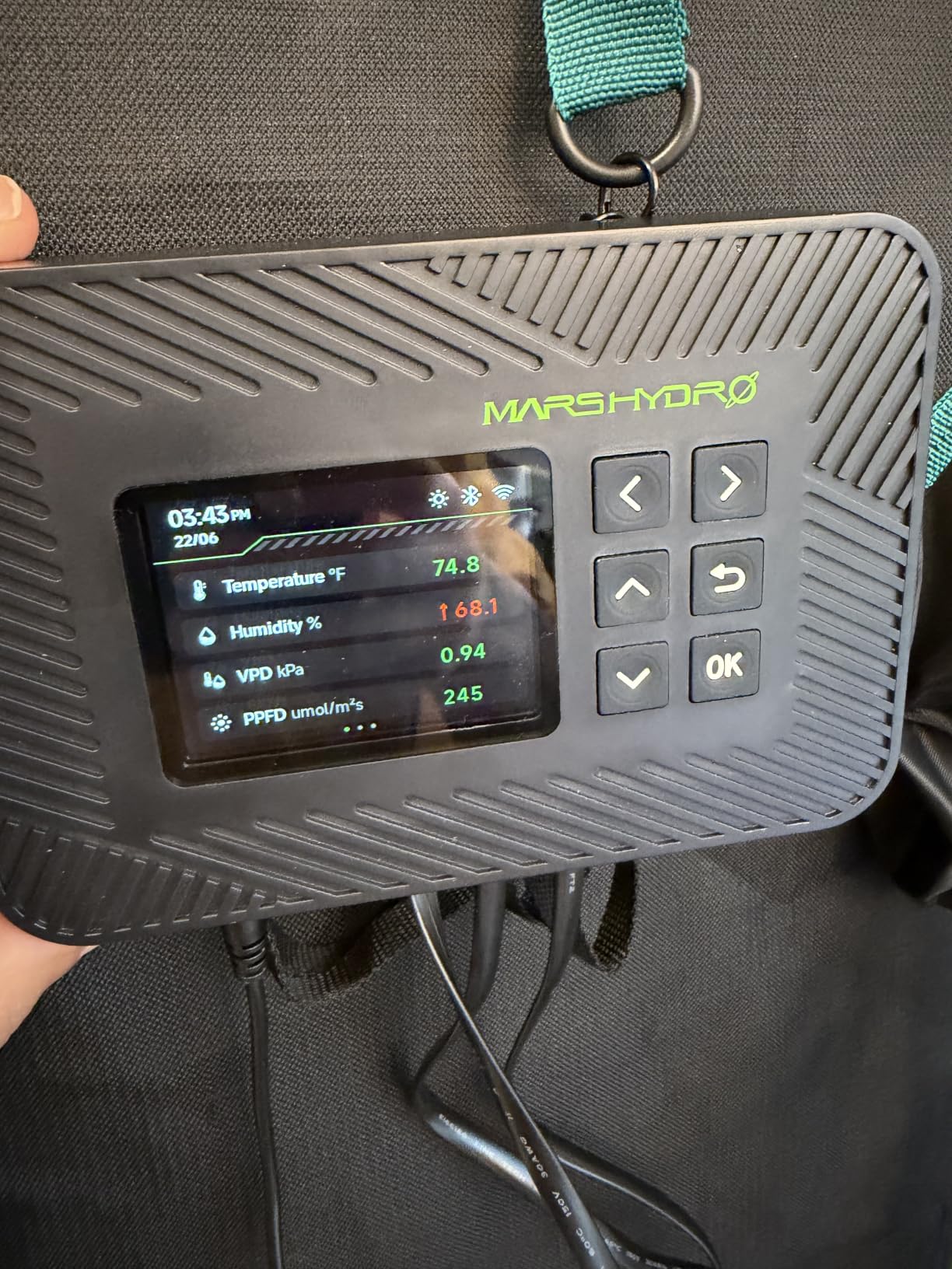 MARS HYDRO iControl Controller for Grow Tent Plant Cycle with App Control | Automated Climate Management: Track VPD, Temp, and Humidity via responsive sensors to maintain perfect cycle environments customer photo 1