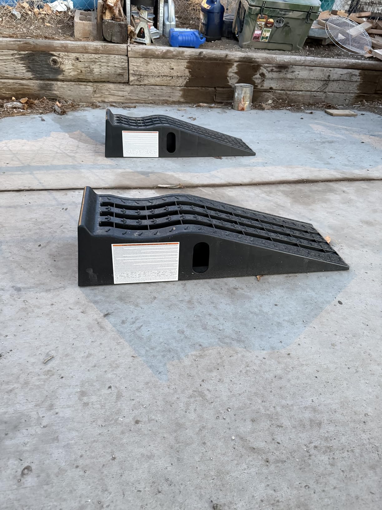 Amazon Basics Automotive Loading Ramp, Textured Traction Surface, Black, 2 Pack customer photo 2