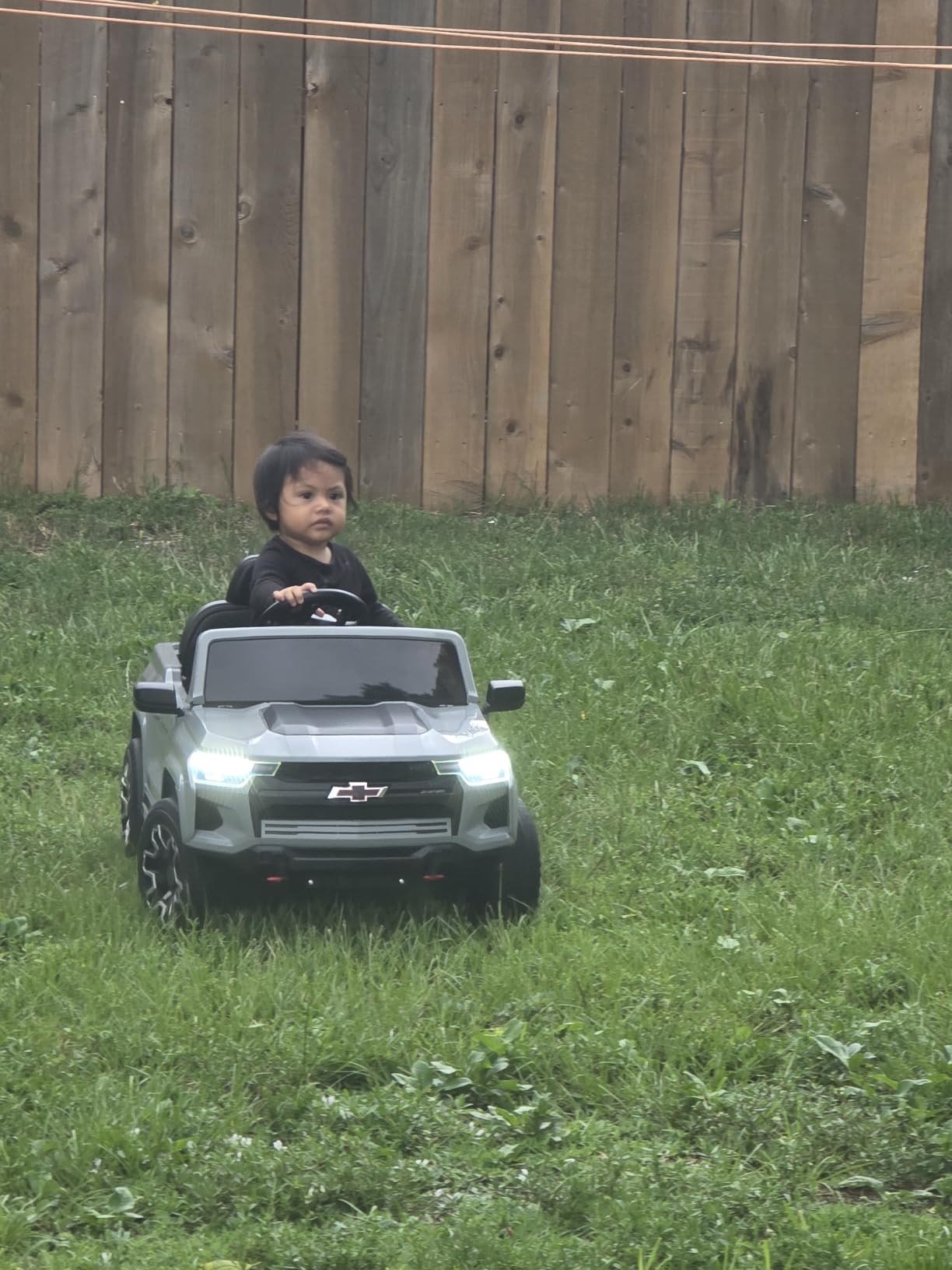 Winado 12V Licensed Chevrolet Colorado Electric Ride on Car for Kids, Pink customer photo 2