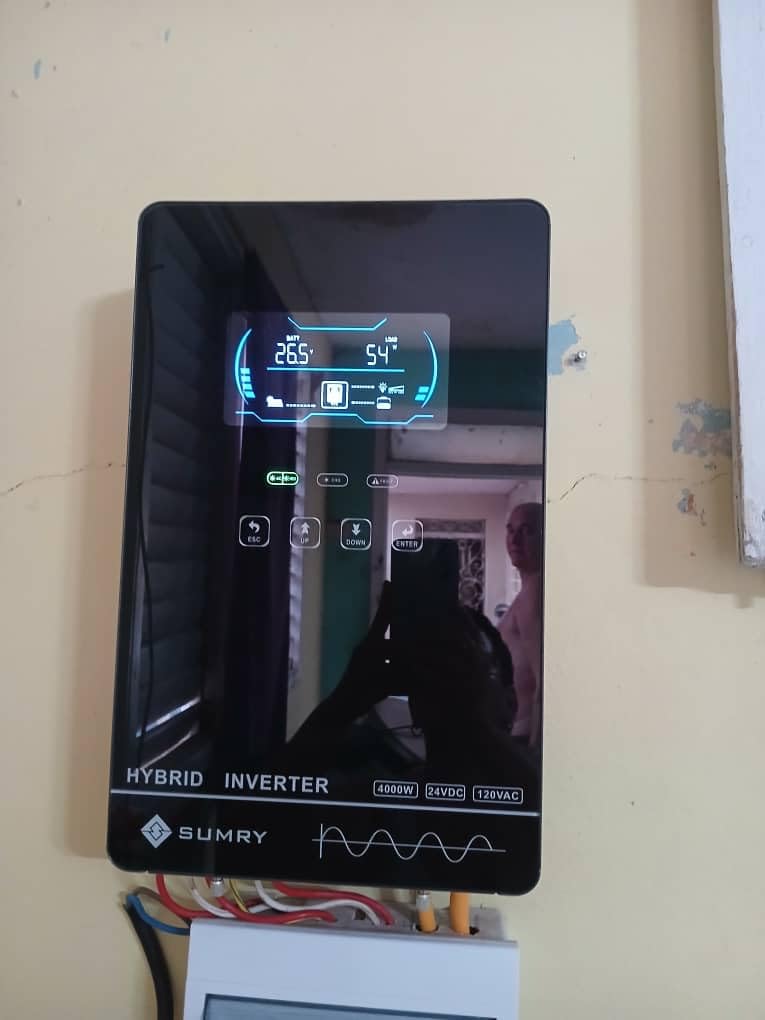 SUMRY Hybrid Solar Inverter, 4000W DC24V to AC120V Pure Sine Wave Power | Glass Top Cover with LCD Display, 140A MPPT Charge Controller, Supports Battery-less or AGM Lithium Battery, Off Grid customer photo 2