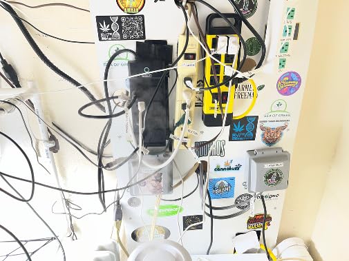 AC Infinity Outlet AI, Environment Controller, Smart WiFi Power Strip | Dual-Zone Temperature Humidity, Individual Control 4 Plugs, AI Targeting, Thermostat Greenhouse Aquarium Terrarium Home 1800W customer photo 1