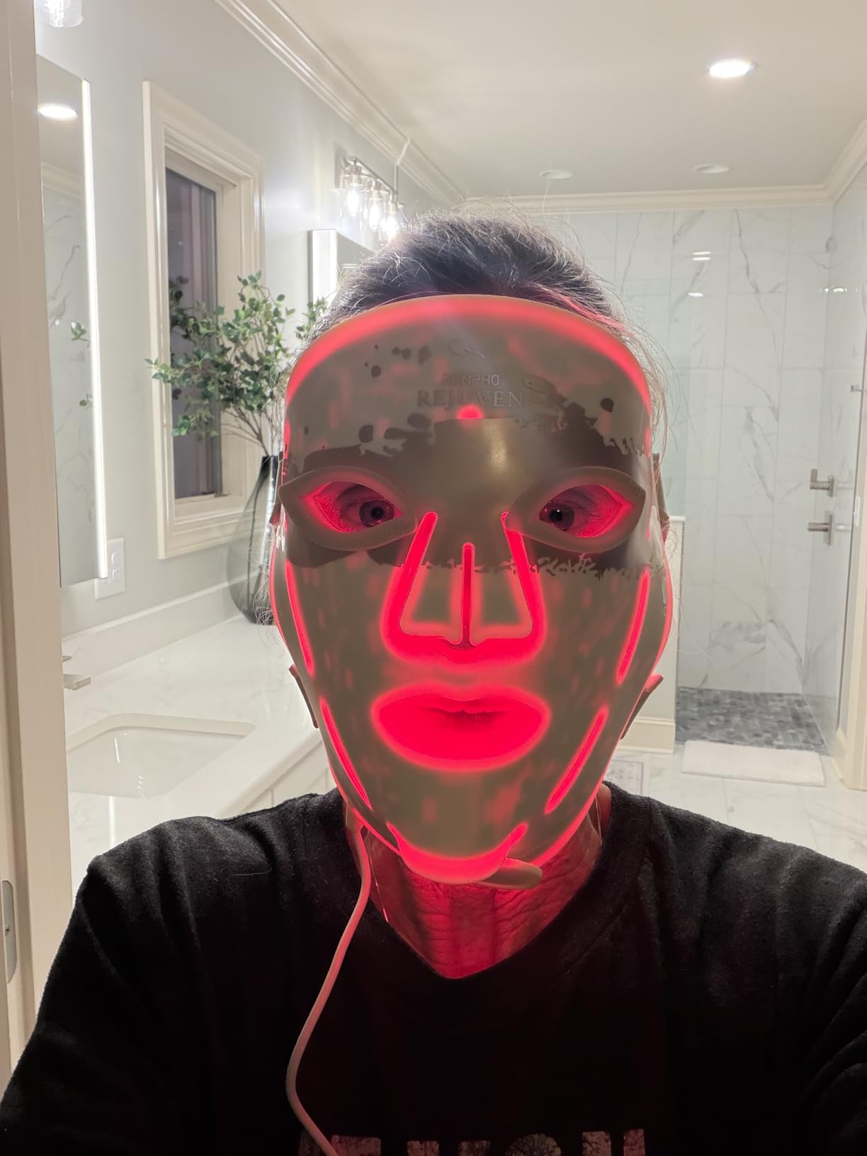 RENPHO Red Light Therapy Mask for Face, FDA-Cleared | 324 LEDs, 3 Modes, Wrinkle Treatment, Anti Acne, Red Blue NIR, Full Face Coverage, Cordless, Home Facial Skincare for Women customer photo 1