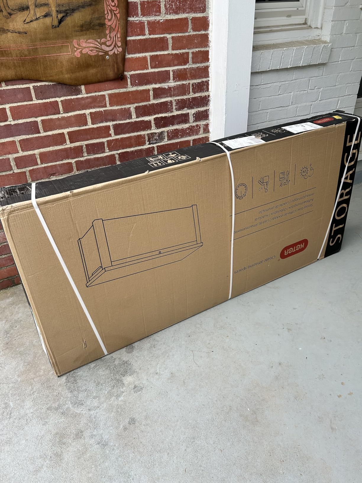 Keter Westwood 150 Gal Outdoor Storage Box for Patio and Pool Accessories | Light Grey, Resin, Large, Weatherproof, Lockable, Hydraulic Pistons, Easy Assembly, Organization, Patio Cushions Storage customer photo 1