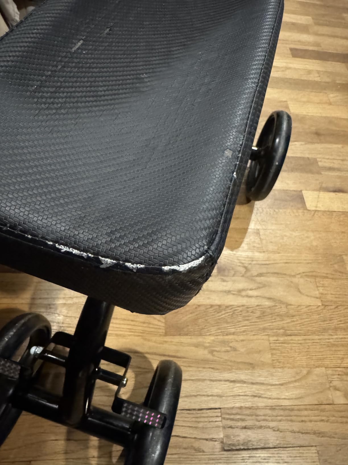 WHLICKS Premium Knee Scooter for Adults for Foot Surgery, Foldable & Steerable Knee Walker with Dual Brakes, Medical Knee Scooter for Broken Foot Injured, Lightweight Leg Scooter for Broken Ankle customer photo 1