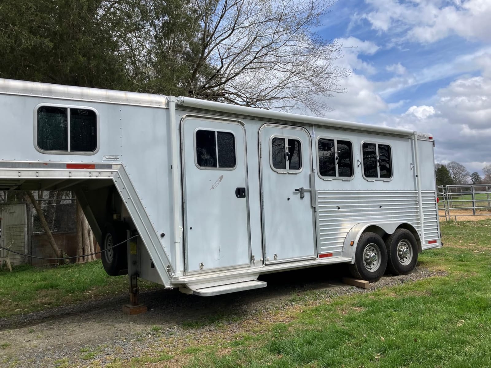 Suncode RV Awning for RV, Camper & Travel Trailers - Manual RV Awning Complete Kit, Manual Camper Awning, RV Roll Out Awning - 16x8Ft - White Frame & Sliver Fade customer photo 1