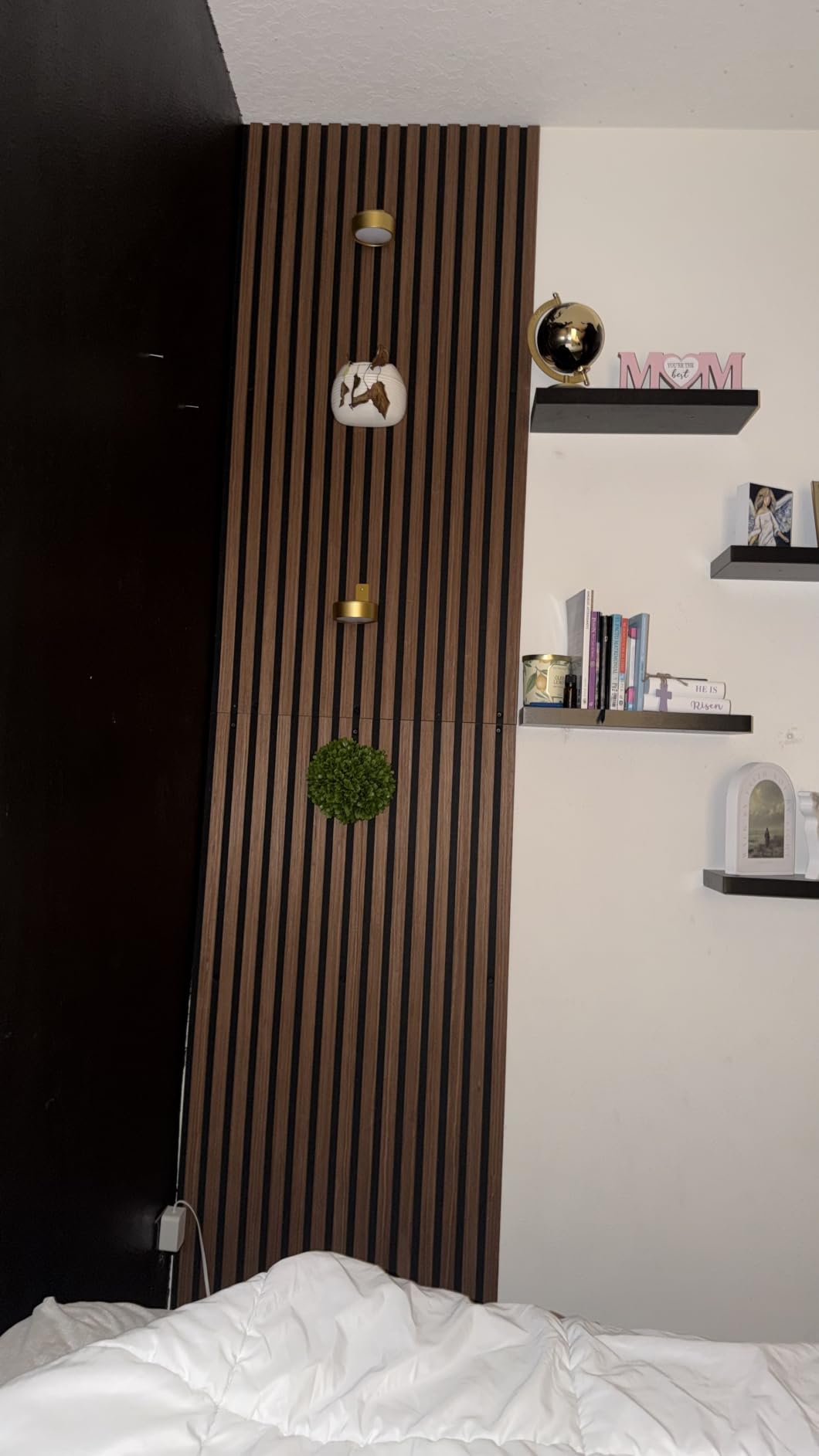 TONOR Wood Slatwall Panels, 2 Pack 47.2