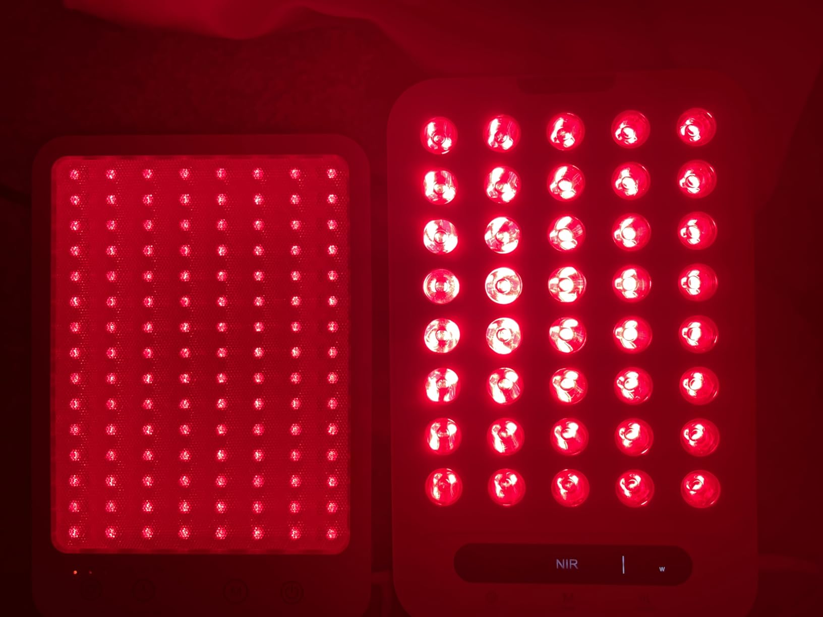 Comfytemp 55W Red Light Therapy for Face & Body, Near Infrared Light Panel with Adjustable Stand, Dual-Chip 40 LEDs, 4 Modes Small Portable Panel with Timer for Travel Home, 660nm & 850nm customer photo 2