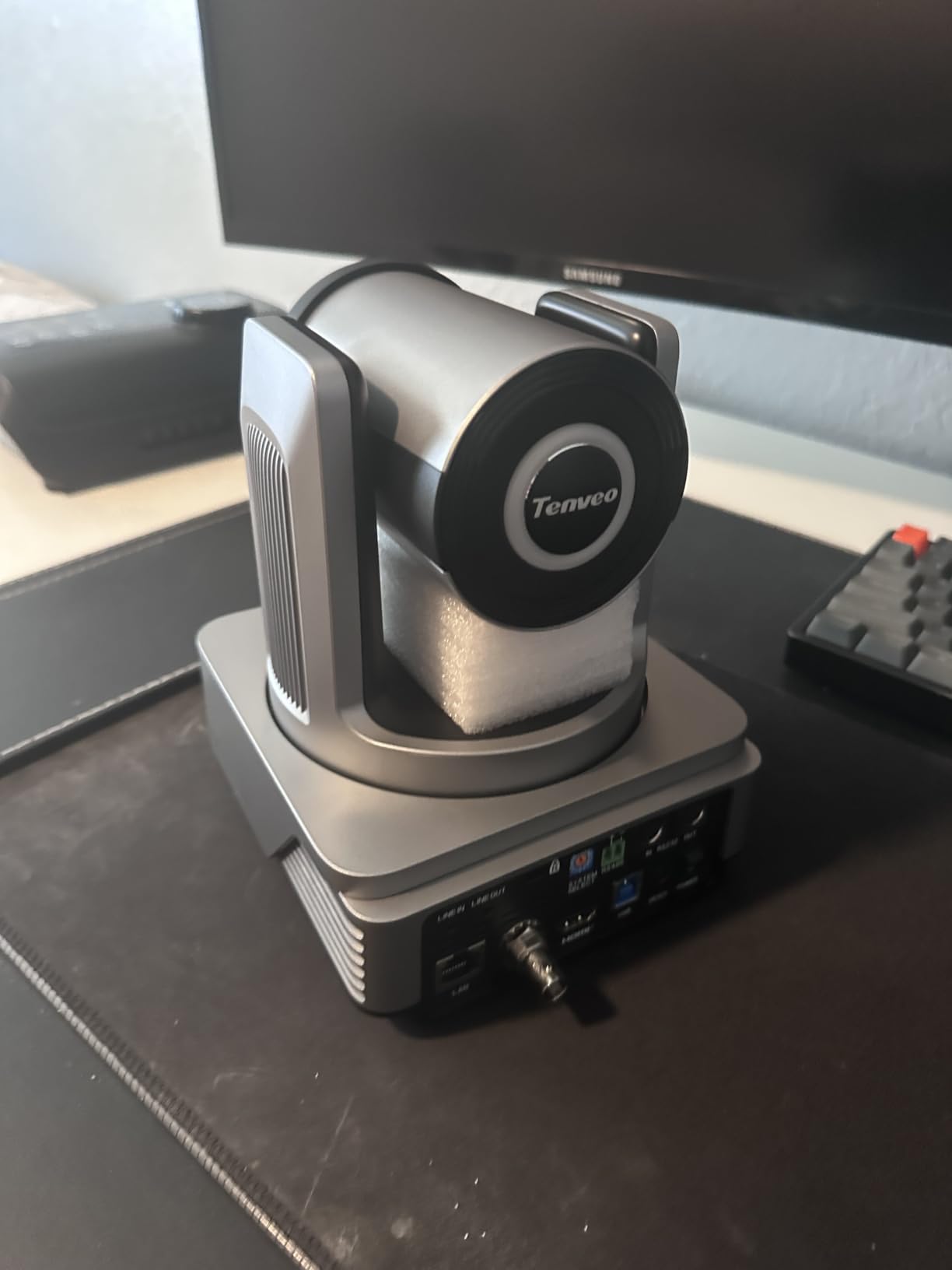 Tenveo 4K NDI PTZ Camera, AI Auto-Tracking, 20X Optical Zoom, 3G-SDI USB3.0 HDMI LAN PoE IP Live Streaming for Church Worship Events Broadcast Video Conference YouTube OBS vMix Zoom Teams customer photo 1
