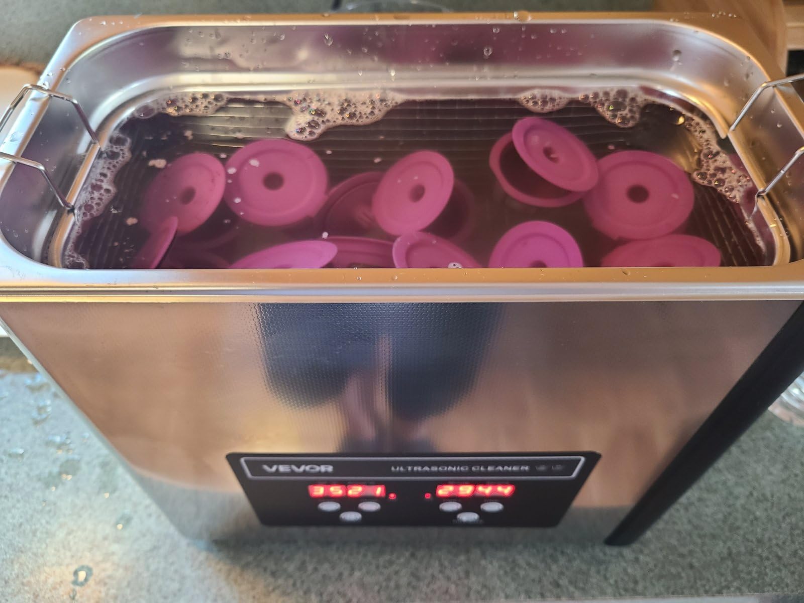 VEVOR 6L Ultrasonic Cleaner, Professional Ultrasonic Cleaner Machine with Cleaning Basket & Digital Display, 120W Stainless Steel 40kHz Cleaning Machine for Watches, Razors, Jewelry, Coins and More customer photo 2
