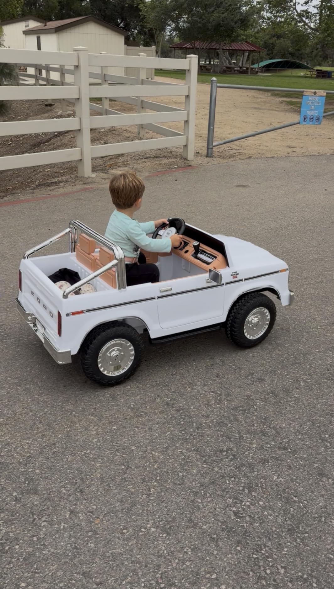 ANPABO Licensed Ford F-150 24V 2 Seater Ride on Car for Kids, White | Retro all-terrain 24v ride on toys for ages 3-8 w/parent remote, 4x100w motors, 3 speeds, large storage trunk & music player customer photo 2