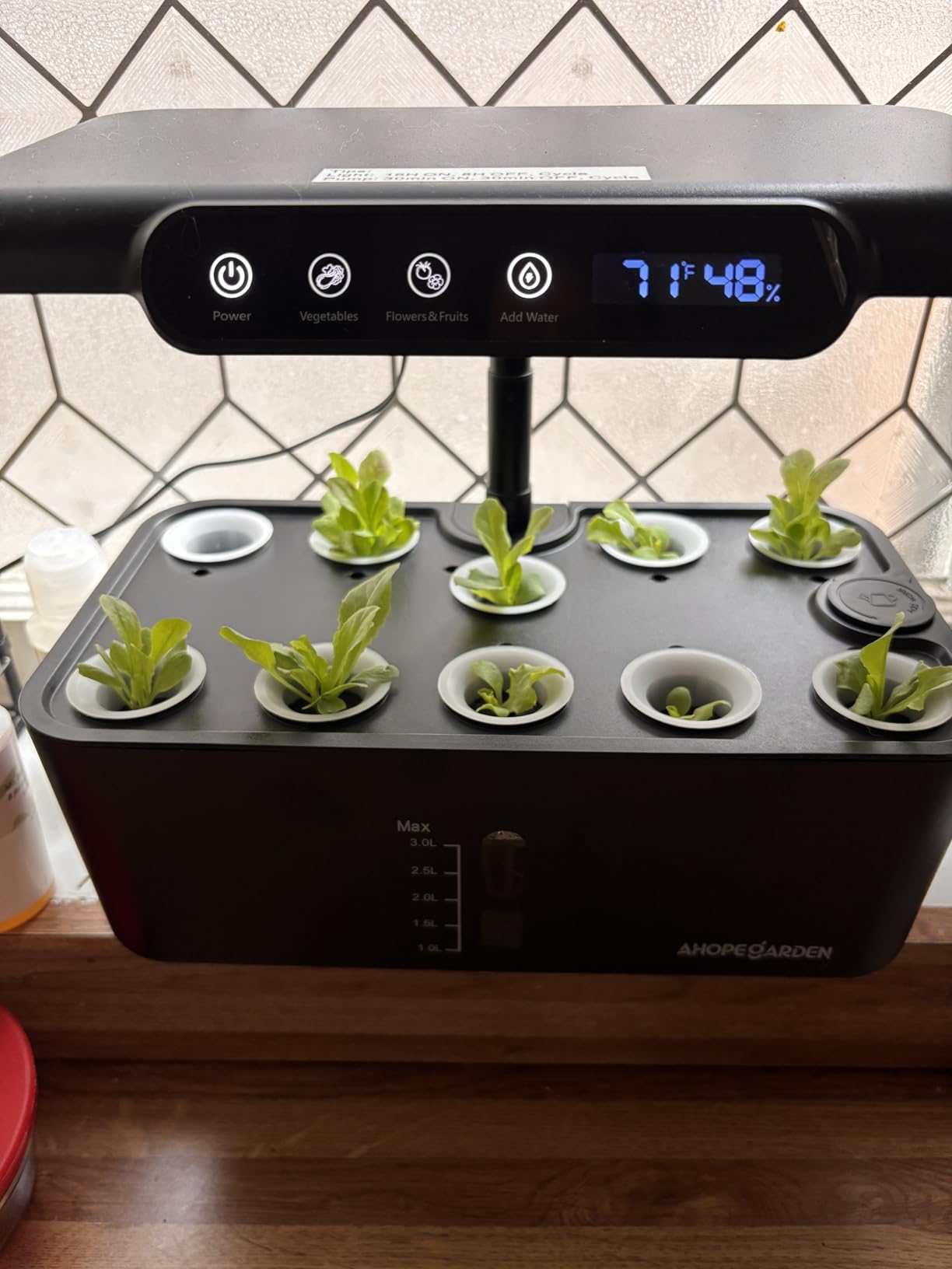 Ahopegarden Hydroponics Growing System: 10 Pods Temp & Humidity Display | Indoor Garden Kit with LED Grow Light customer photo 1