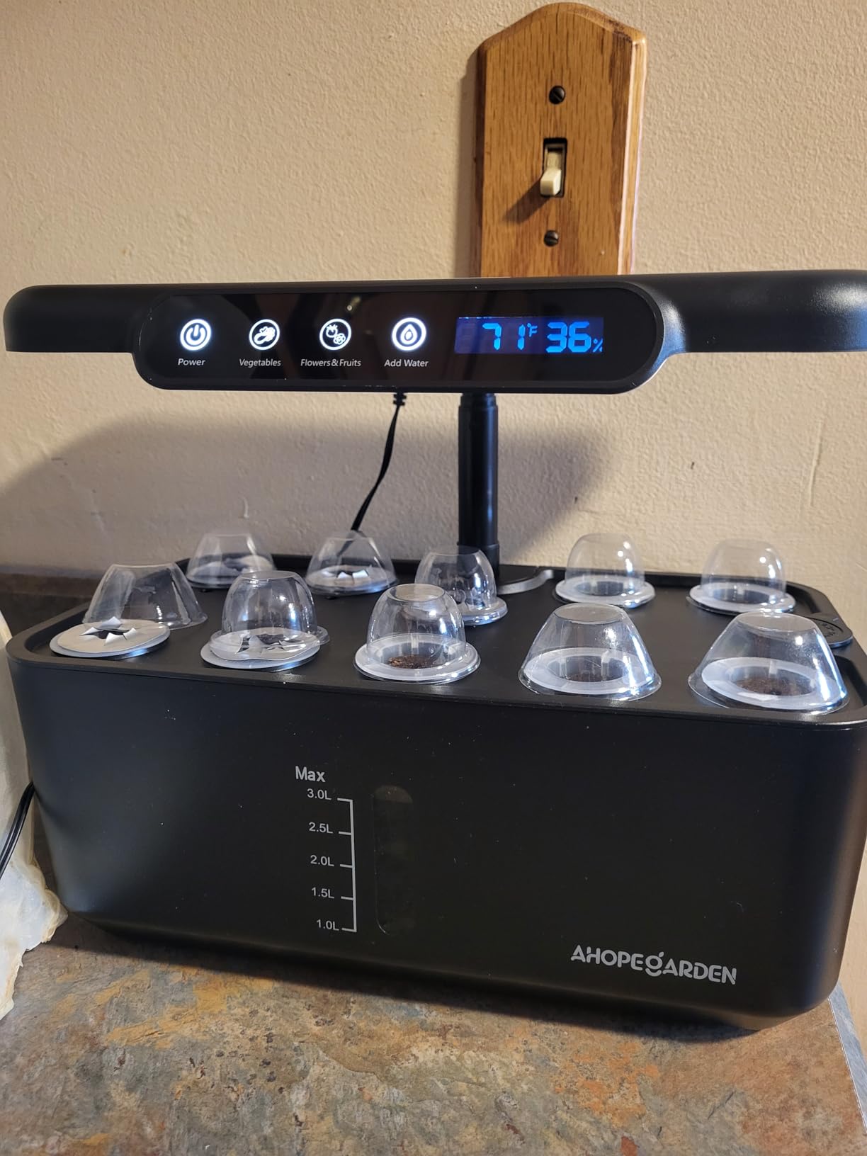 Ahopegarden Hydroponics Growing System: 10 Pods Temp & Humidity Display | Indoor Garden Kit with LED Grow Light customer photo 2