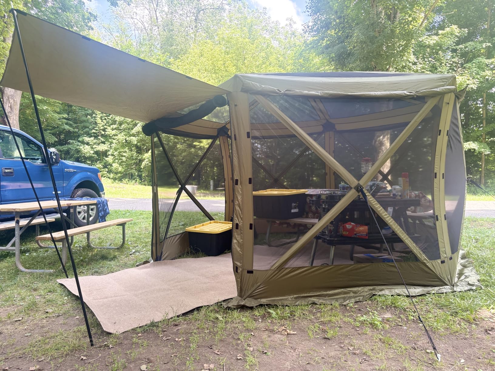 VEVOR Pop up Gazebo Screen Tent, 12 x 12 ft, 13-Sided Spherical Camping Canopy Tent with Removable Top & Carry Bag, Quick-Set & Bite-Proof, Screen House Sun Shelter for 8-10 Persons, Beige customer photo 1
