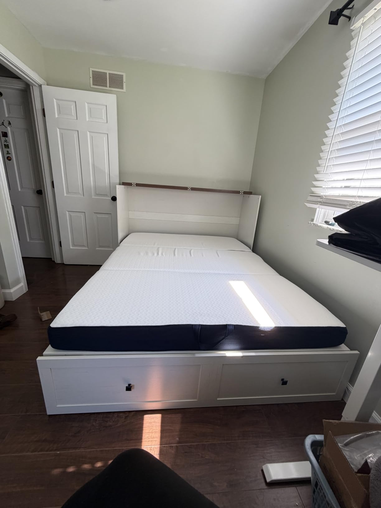 AMERLIFE Twin Murphy Bed Cabinet with Charging Station and Storage Drawer, Farmhouse Foldable Platform Bed for Home Office, Apartment, Small Spaces, Distressed White customer photo 2