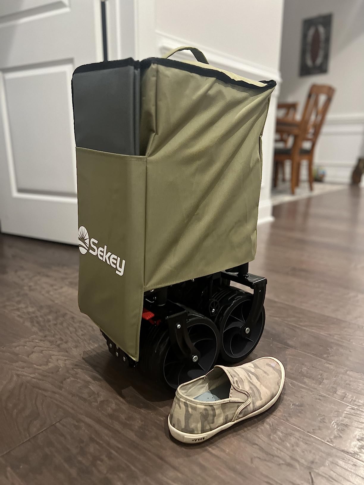Sekey 1000lbs Garden Dump Cart for Seniors, Capacity Yard Wagon with Rubber Tires, Quick-Release Dumping & Easy-Maneuver Handle for Soil, Rocks, and Firewood, Black customer photo 1