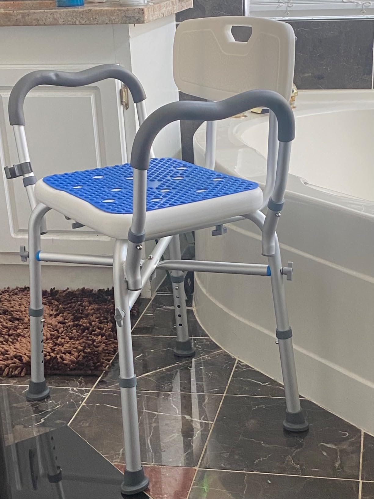 KingPavonini 360° Swivel Shower Chair for Inside Shower, 550 LB Heavy Duty | Stable Flat Tube Frame, Shower Chair for Elderly and Disabled, 360° Swivel with 90° Lock, M-Shaped Anti-Slip Seat, Tool-Free customer photo 1