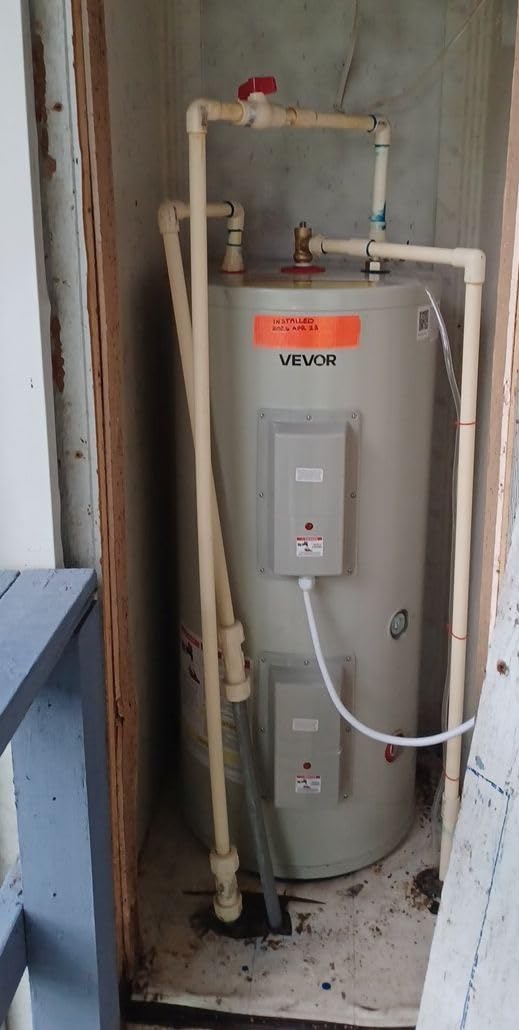 VEVOR Electric Tank Water Heater, 30 Gallon, 5000W Point-of-Use Hot Water Heater with LED Display, 240V customer photo 1
