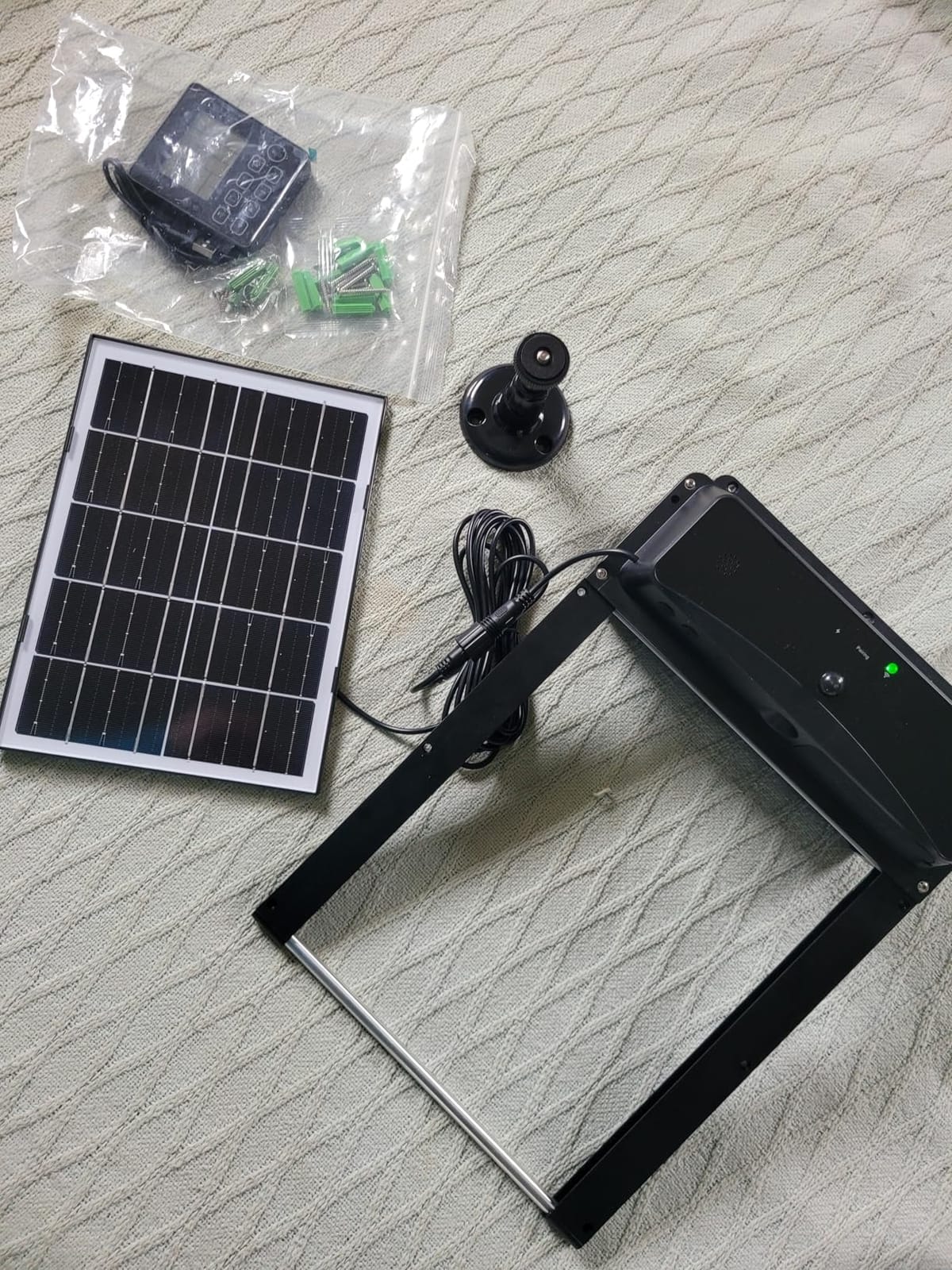 Automatic Chicken Coop Door with Remote Display, Solar Powered Roll-up Chicken Door, 393ft Long-Range Wireless Monitor, Anti-Pinch Auto Coop Door, Predator Protection Motion Sensor, No WiFi Needed customer photo 1