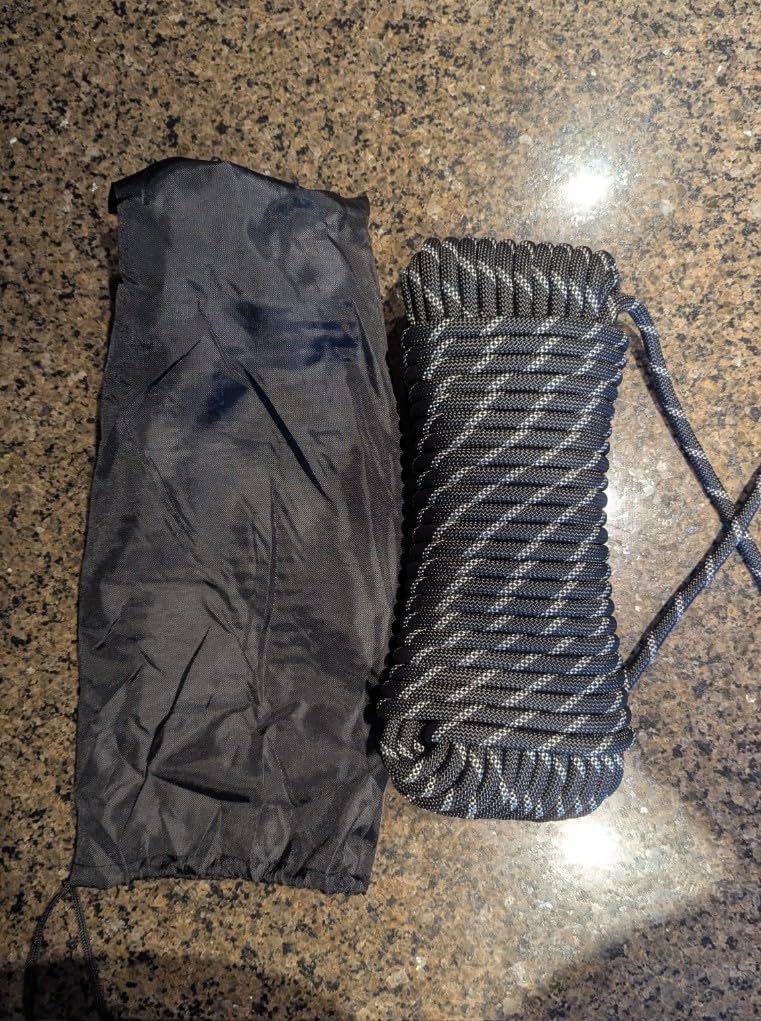 Climbing Rope, 10mm x 30 Meters, 15KN Tensile Strength, Waterproof Anti-Freezing Static Rope, Black, Nylon Polyester, for Mountain Rock Ice Caving Rappelling Arborist Swing customer photo 1
