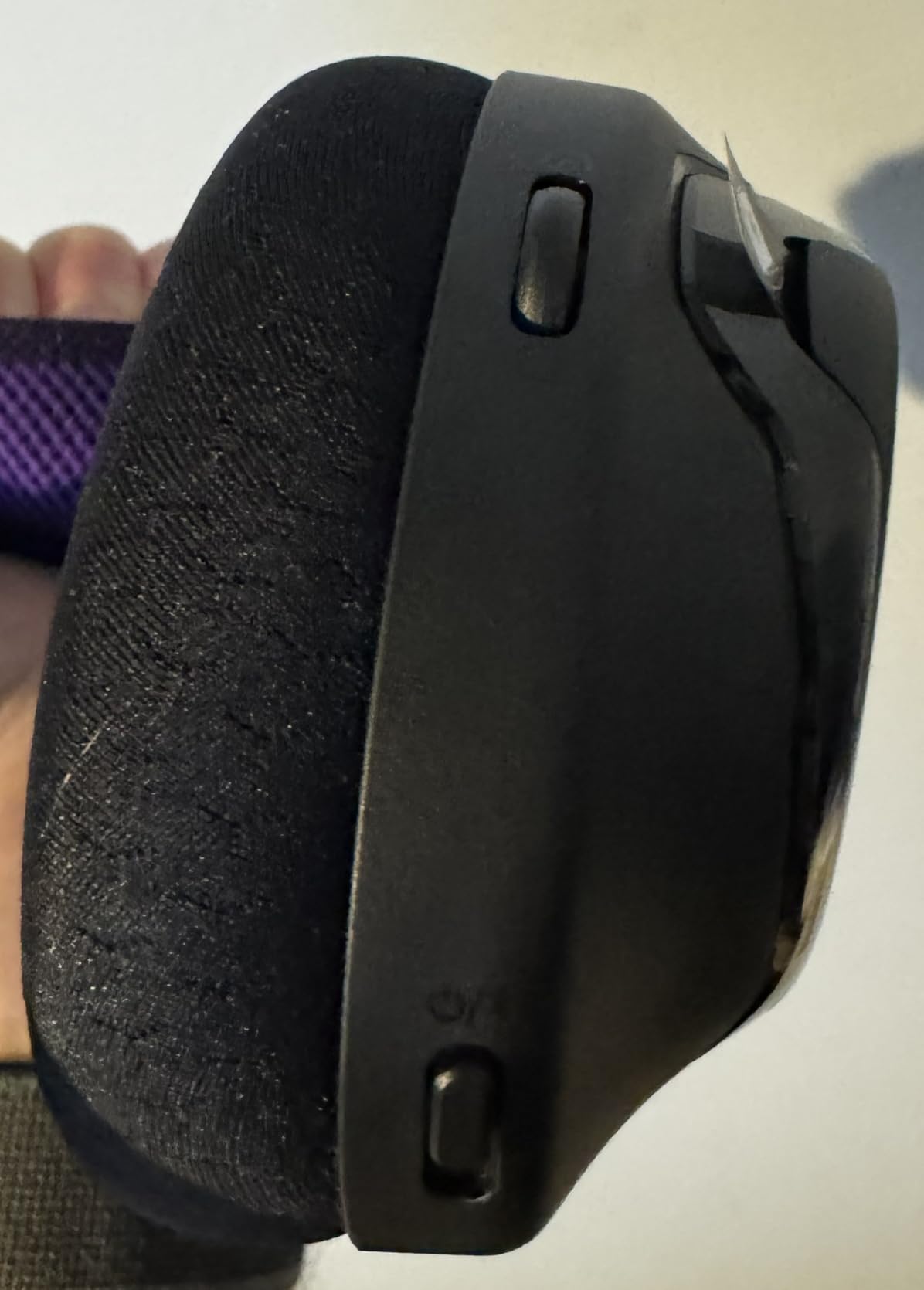 JBL Quantum 650X - Wireless multiplatform Gaming Headset Customizable Through JBL QuantumENGINE, 50mm Carbon Dynamic Drivers, Spatial Sound, Dual Wireless Connection, Replaceable Components (Black) customer photo 1