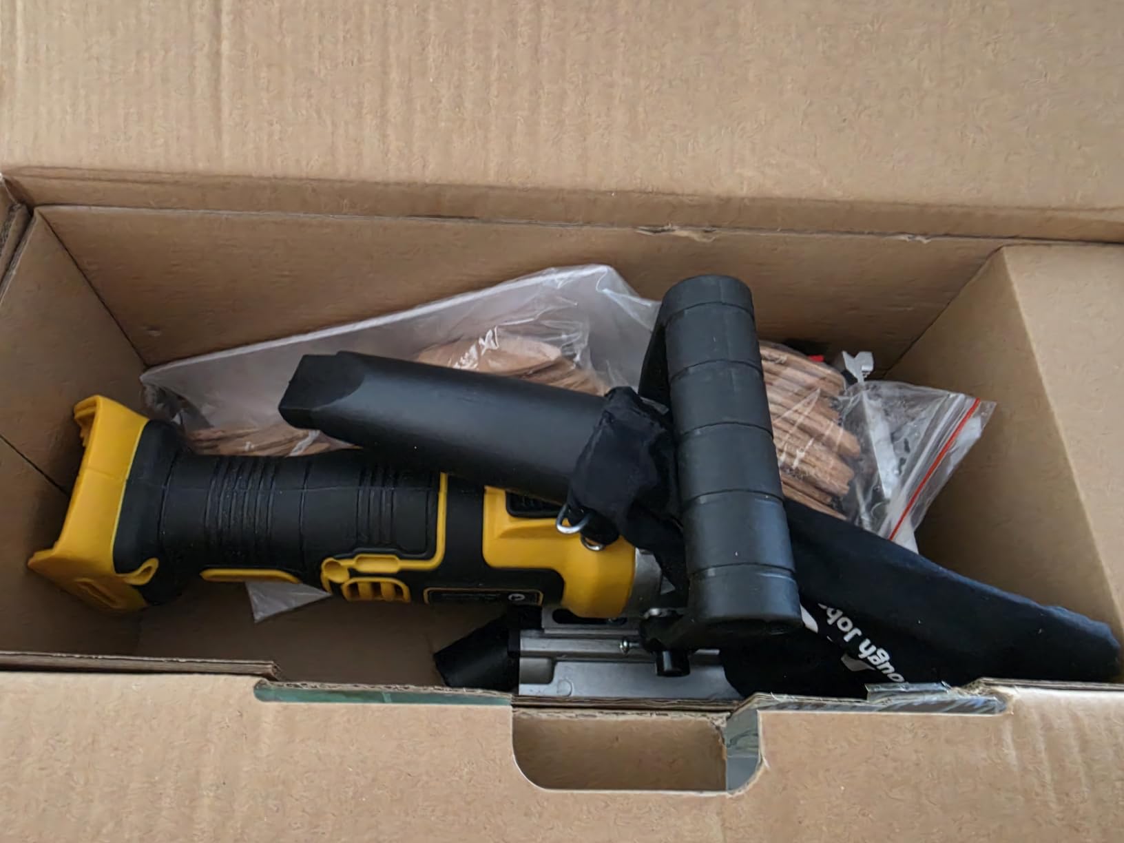 Ecarke Cordless Biscuit Joiner Tool Compatible with Dewalt 20V Battery, Precision Plate Joiner for Woodworking, Cabinetry & Furniture Making, 0-90° Cutting, 6 Depth Settings, 80 wafers, Tool Only customer photo 1