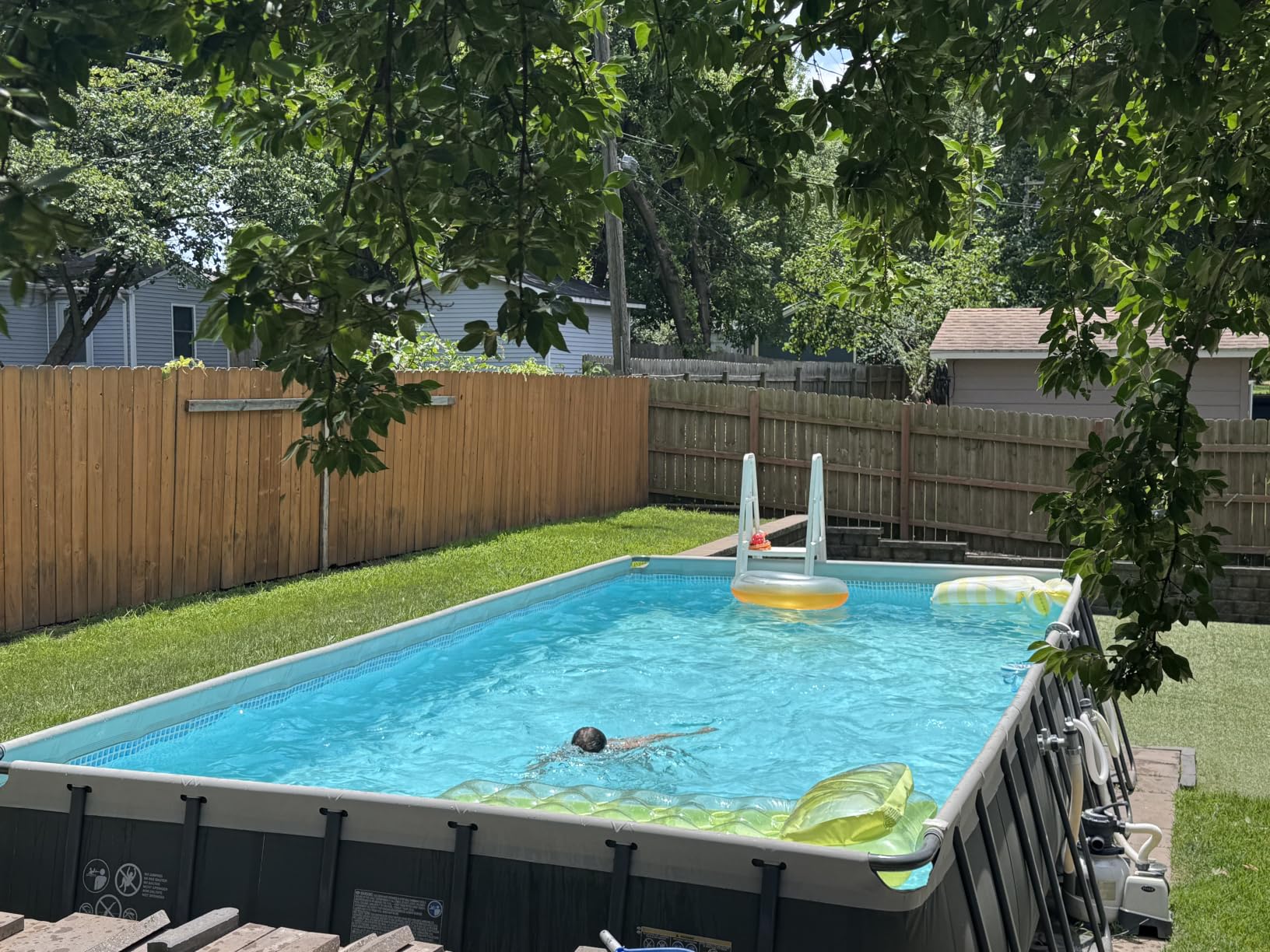 Y20 Robotic Pool Cleaner, Cordless Pool Vacuum for Above Ground & Inground Flat Pools with Dual Motors, 150 Min Runtime, Auto-Parking, Powerful Pool Vacuum Robot for Up to 1300 Sq.Ft customer photo 1
