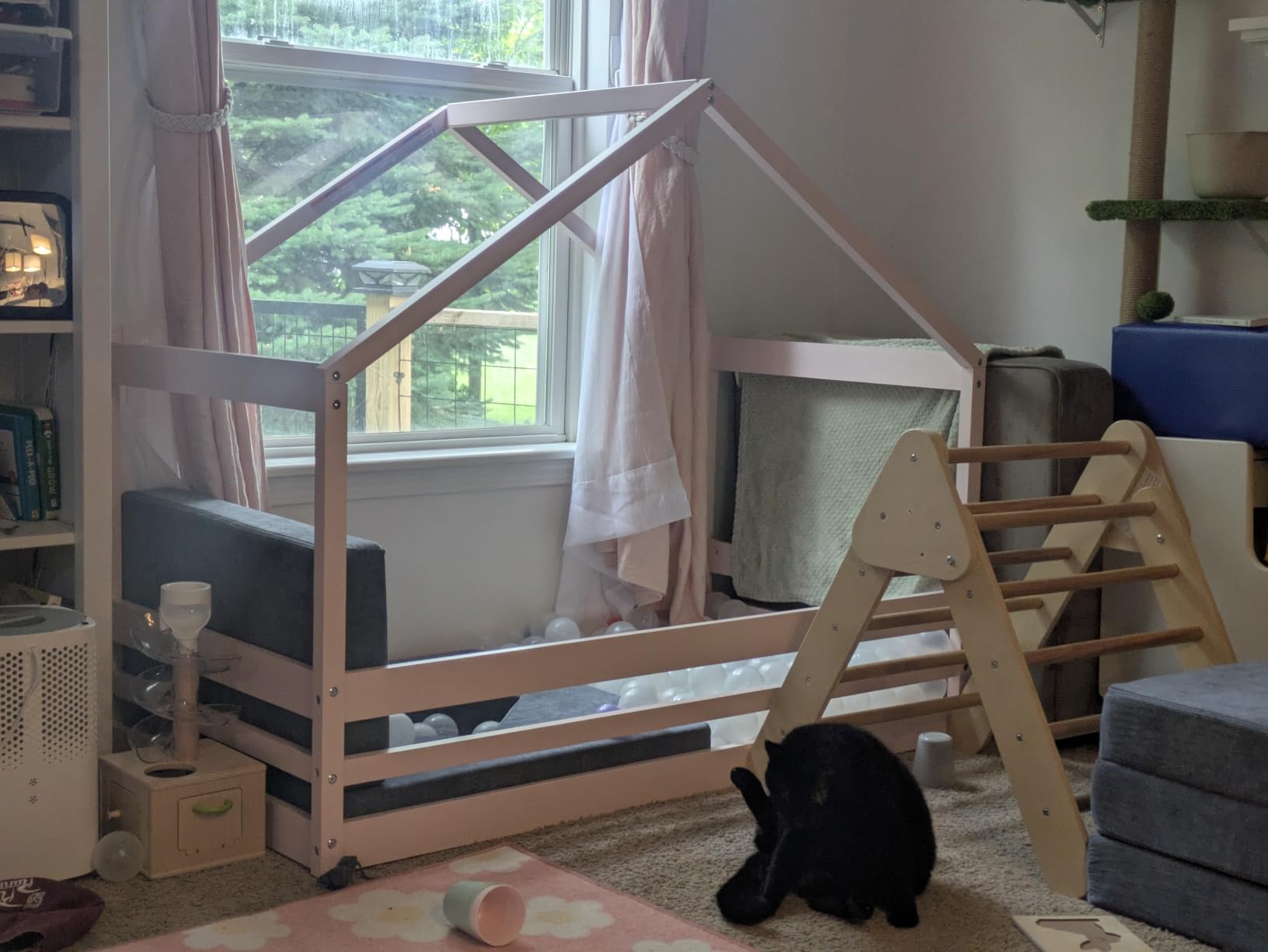 Little Seeds Trellis House Toddler Bed, True White customer photo 1