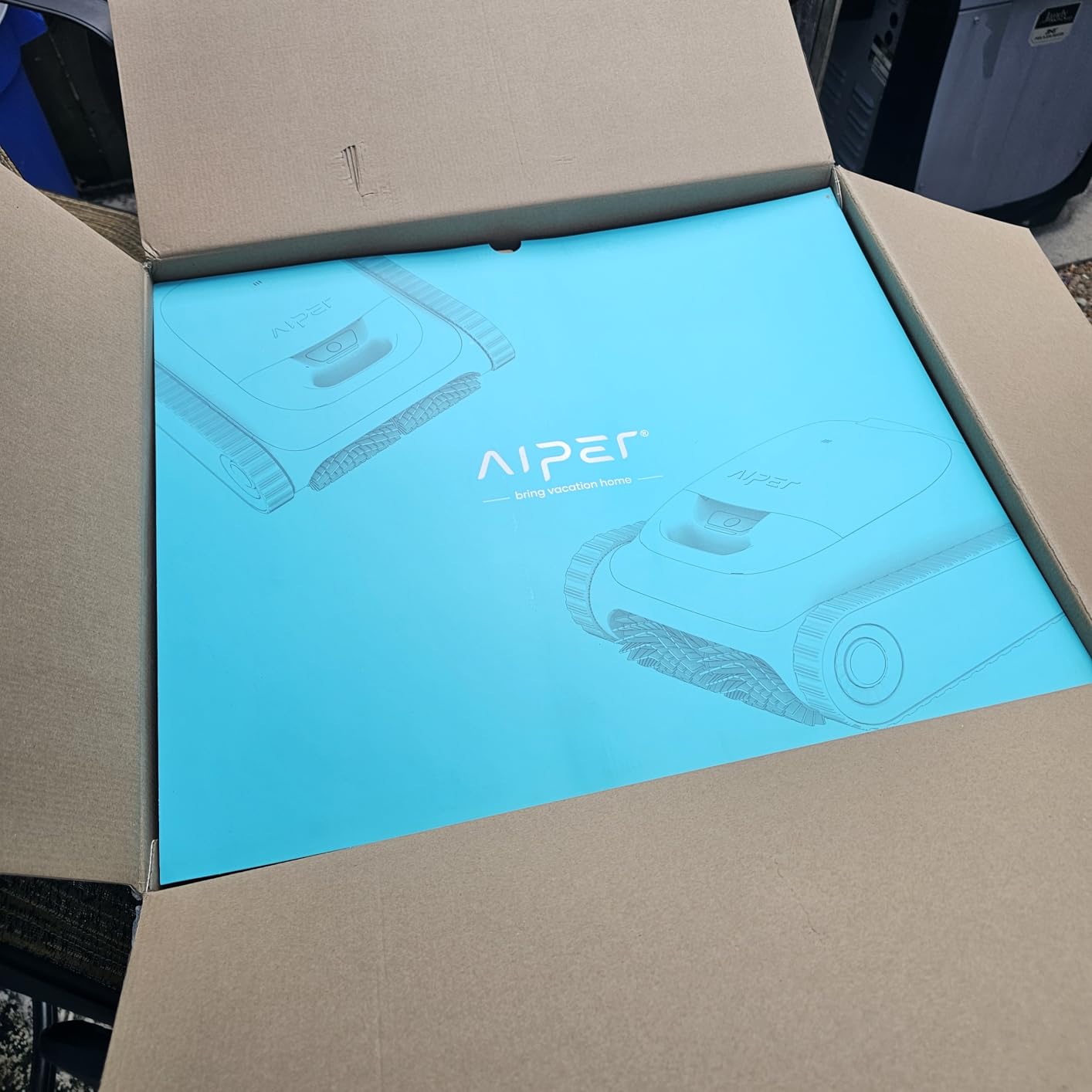 (2026 Upgrade) Aiper Scuba S1 Robotic Pool Cleaner, 270-Min Runtime, Floor,Wall,Waterline,Shallow Area Cleaning, Smarter Navigation, 11 High-Precision Sensors, App Support & Weekly Custom Cleaning-Blue customer photo 2