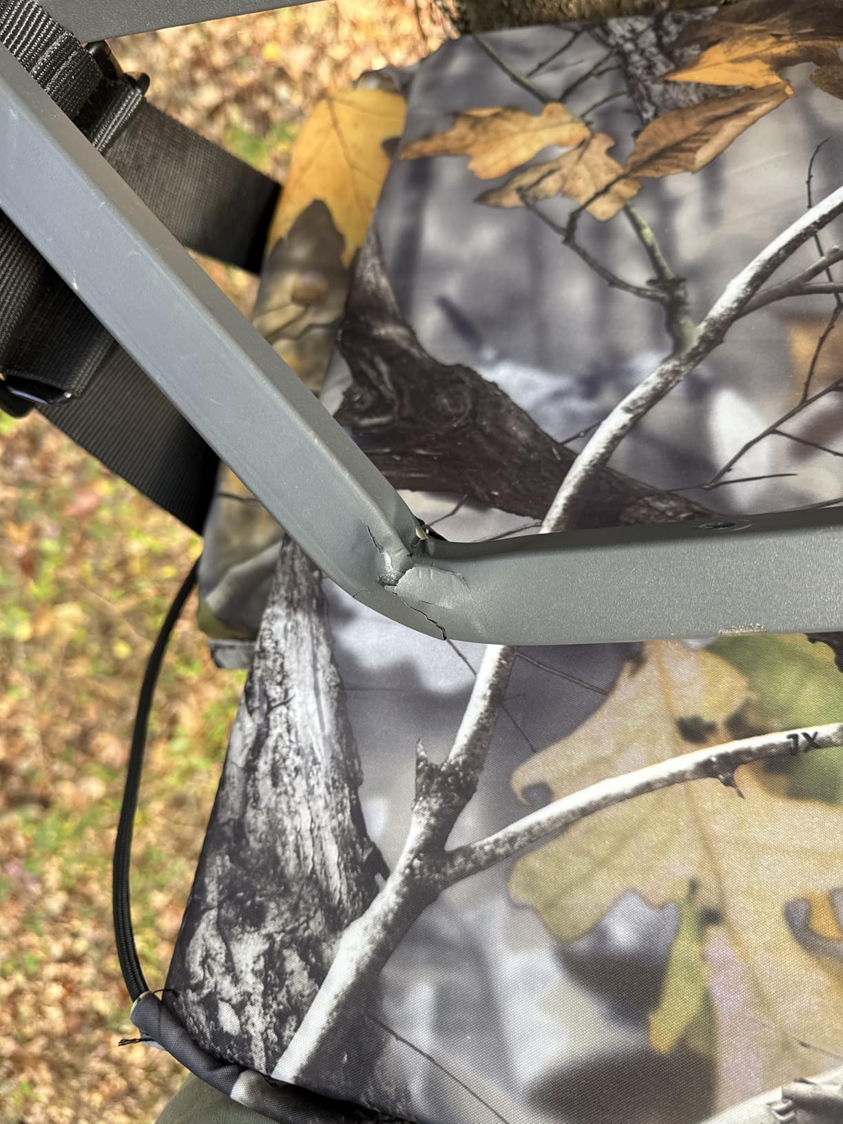 Guide Gear Deluxe XL Climber Tree Stand Chair for Hunting, Cushion Seat, Camo customer photo 1