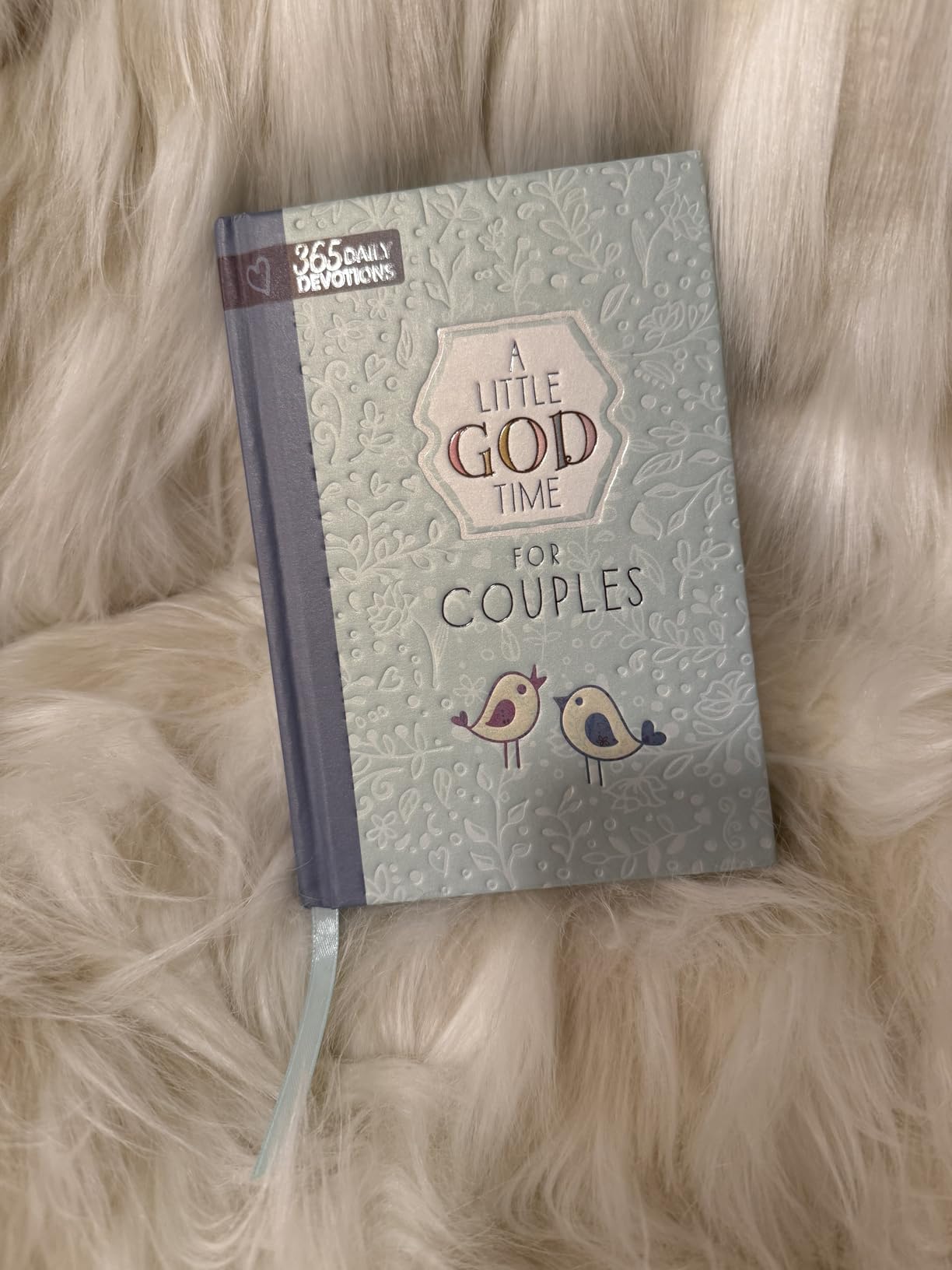 A Little God Time for Couples: 365 Daily Devotions (Hardcover) – Perfect Engagement, Wedding and Anniversary Gift for Couples customer photo 1