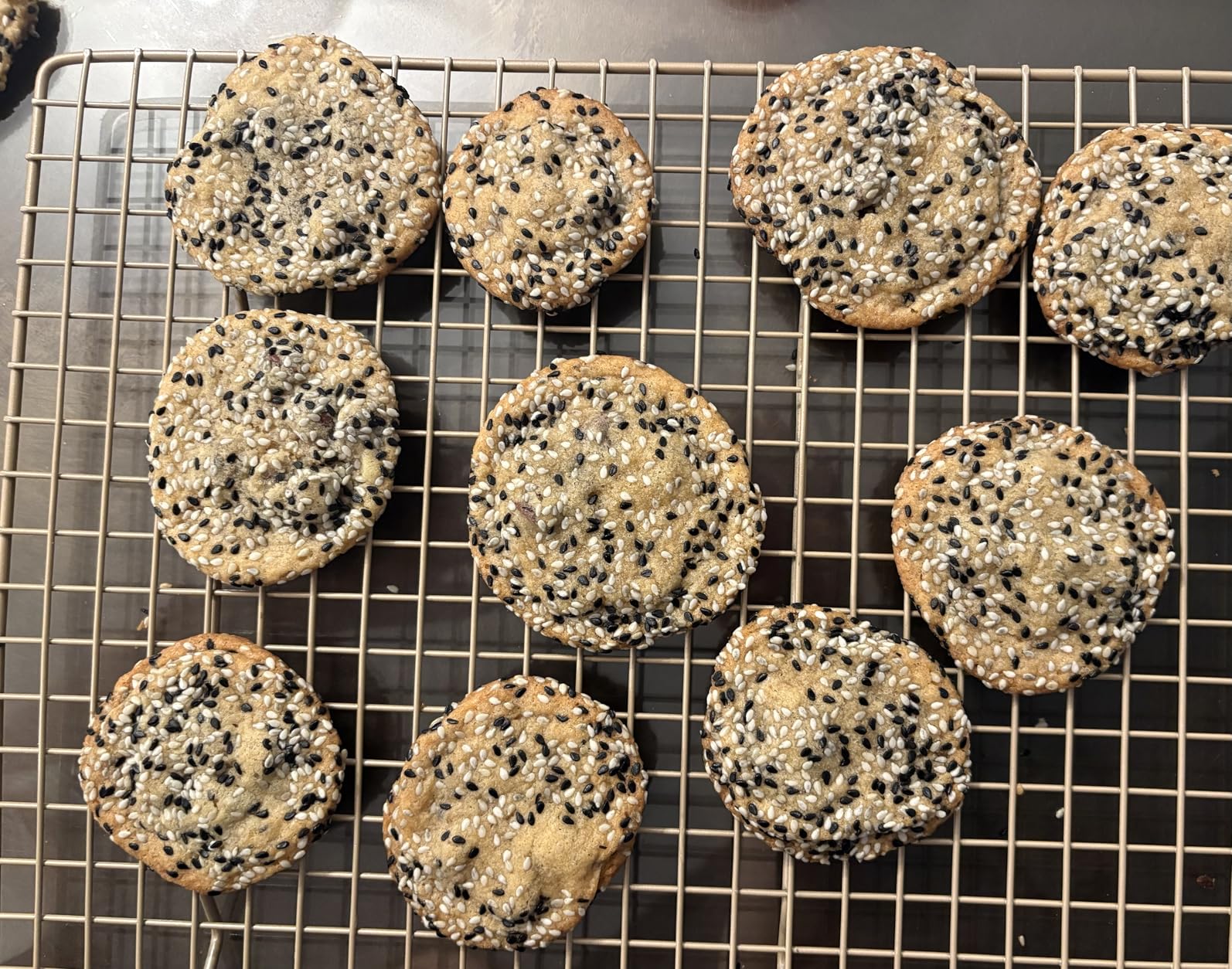 100 Cookies: The Baking Book for Every Kitchen, with Classic Cookies, Novel Treats, Brownies, Bars, and More (100 Baking Recipes for Every Kitchen) customer photo 1