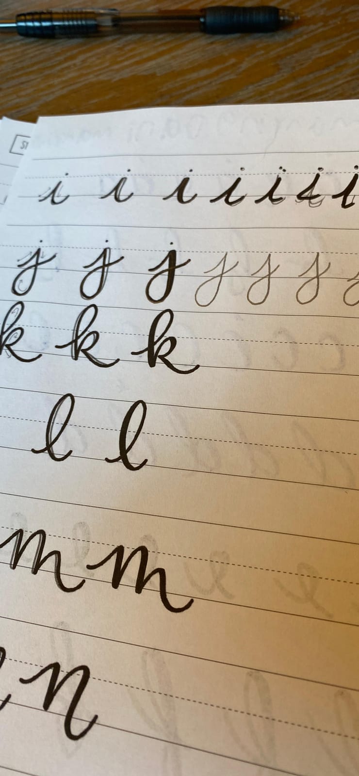 Hand Lettering and Modern Calligraphy for Kids: A Fun Step by Step Guide and Practice Workbook for Beginners and Children Ages 8 and up customer photo 1