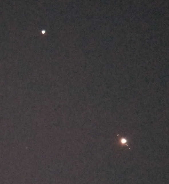 Celestron SkyMaster 15x70 Astronomy Binoculars for Stargazing and Deep-Sky customer photo 2