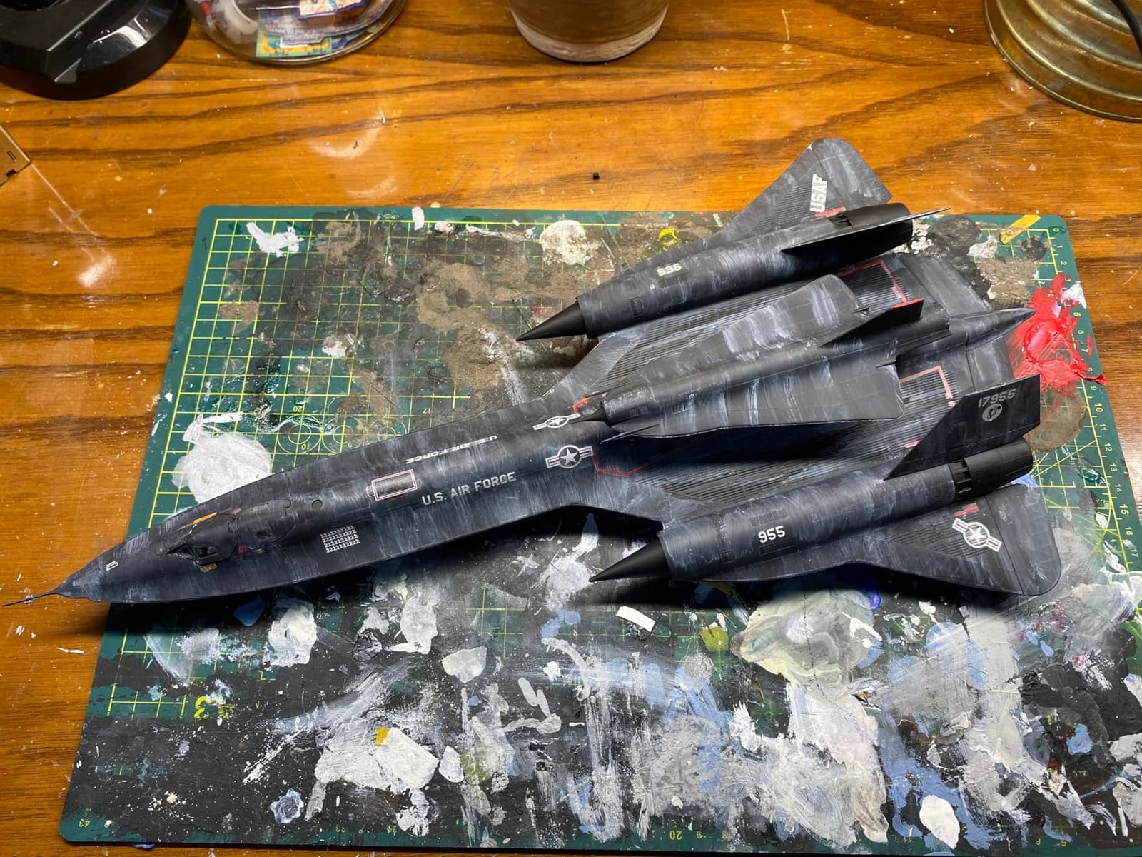 Revell 85-5810 SR-71 Blackbird 1:72 Scale 66-Piece Skill Level 4 Model Airplane Building Kit customer photo 1