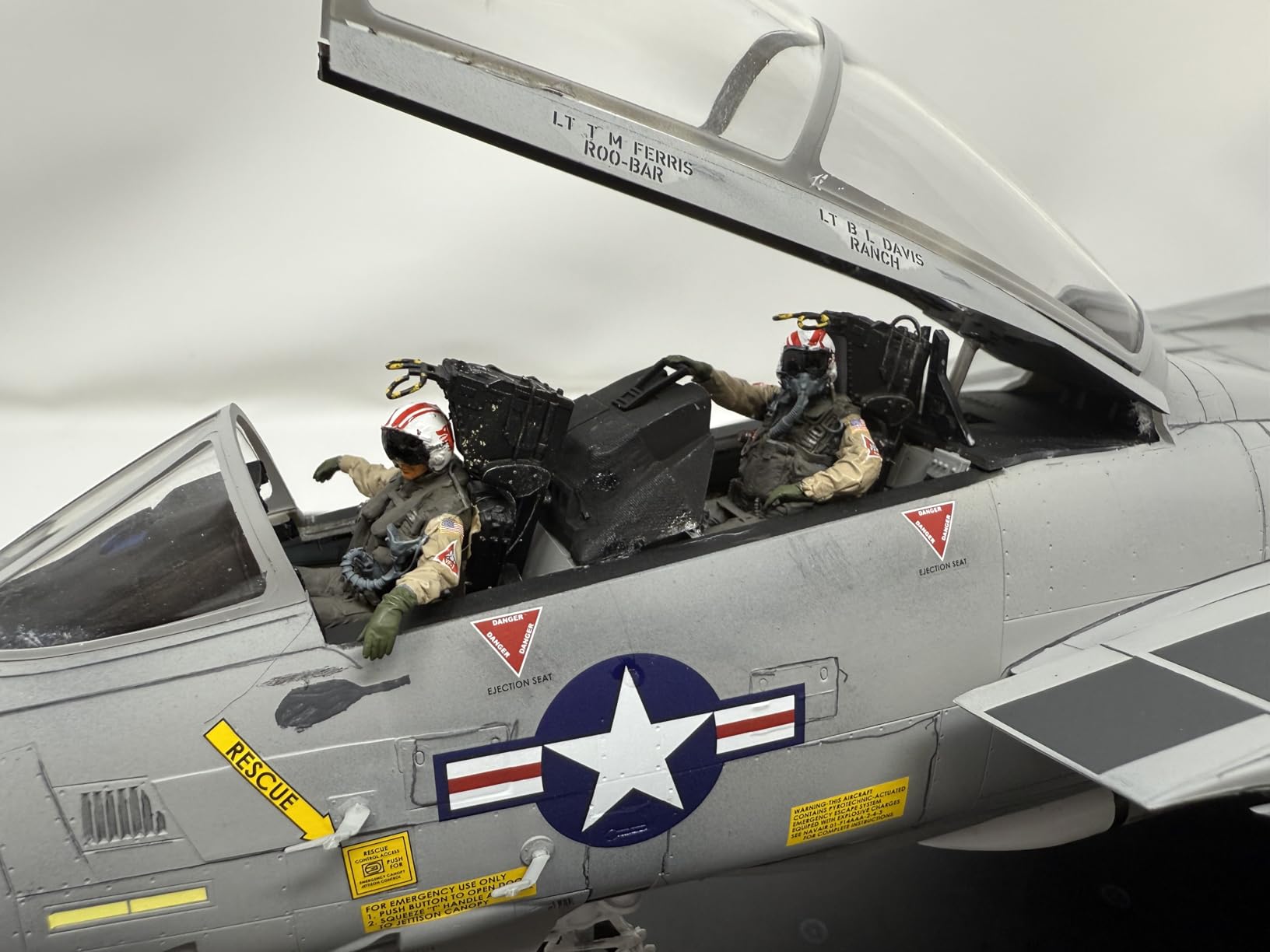 Tamiya F-14A Tomcat Black Knights 1/32 Aircraft (TAM60313) customer photo 1