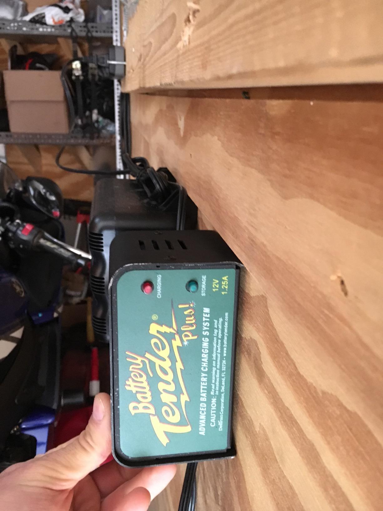 Battery Tender Plus 2 Bank Multibank Charger - 2.5 AMP (1.25 AMPs Per Bank) - Smart 12V Multi Battery Charger and Maintainer for Standard, AGM, and Lithium LiFePO4-022-0165-DL-WH customer photo 1