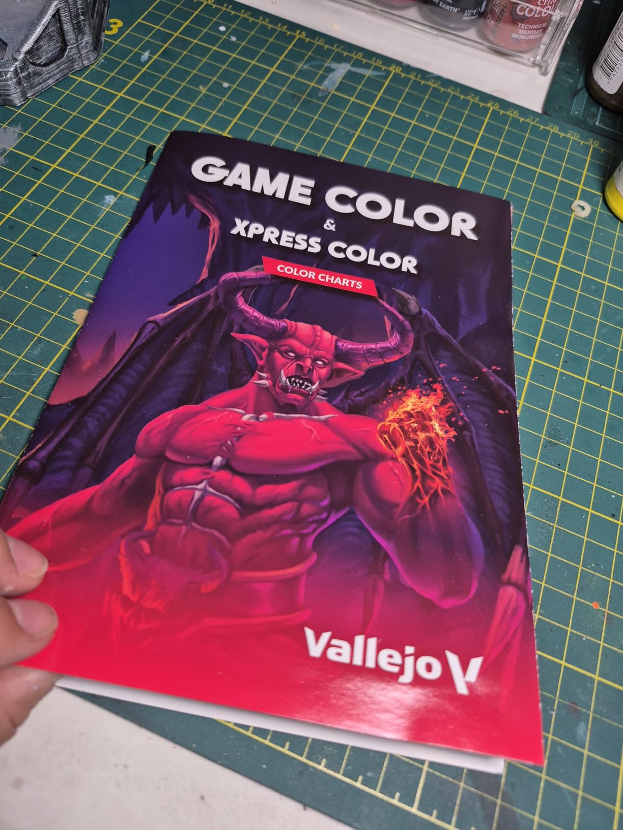 Vallejo - Game Color Introduction Set | Starter Set for Fantasy and Wargame Figures | 16 Bottles x 18 ml (0.60 fl.oz.) customer photo 1