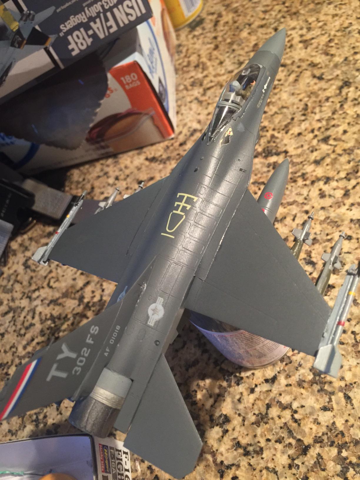 Hasegawa 1/72 F-16A Plus Fighting Falcon customer photo 1