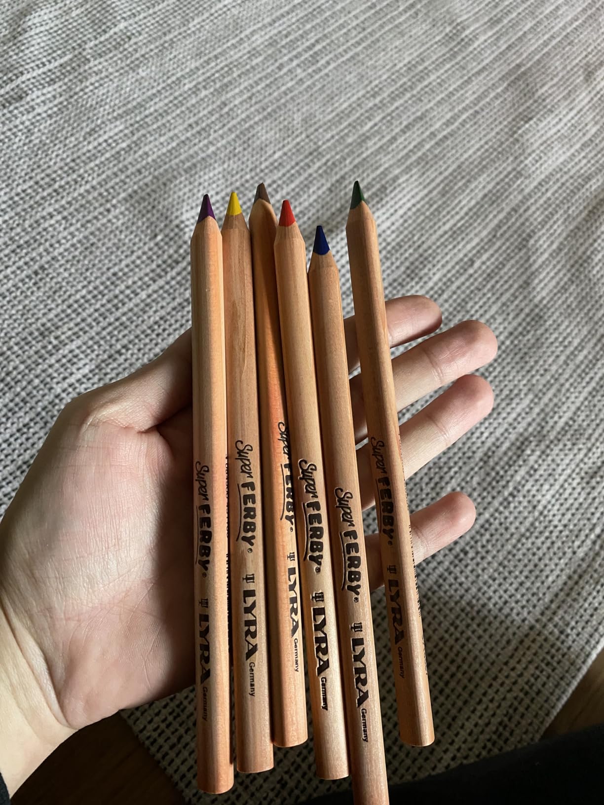 Lyra Waldorf Selection Giant Triangular Colored Pencil, Unlacquered, 6.25 Millimeter Cores, Assorted Colors, 12-Pack customer photo 2