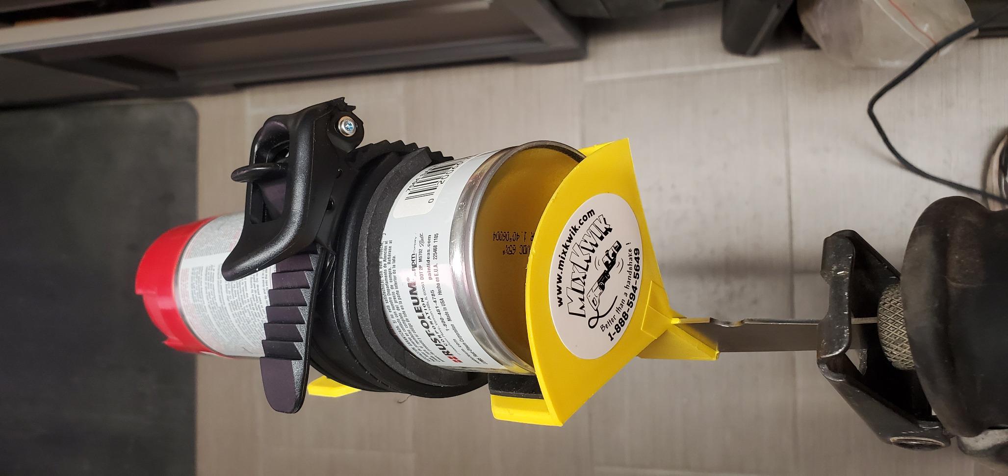 Professional Spray Paint Can Shaker & Mixer, Reciprocating Saw Attachment Fits All Aerosol Sizes, USA Made customer photo 1