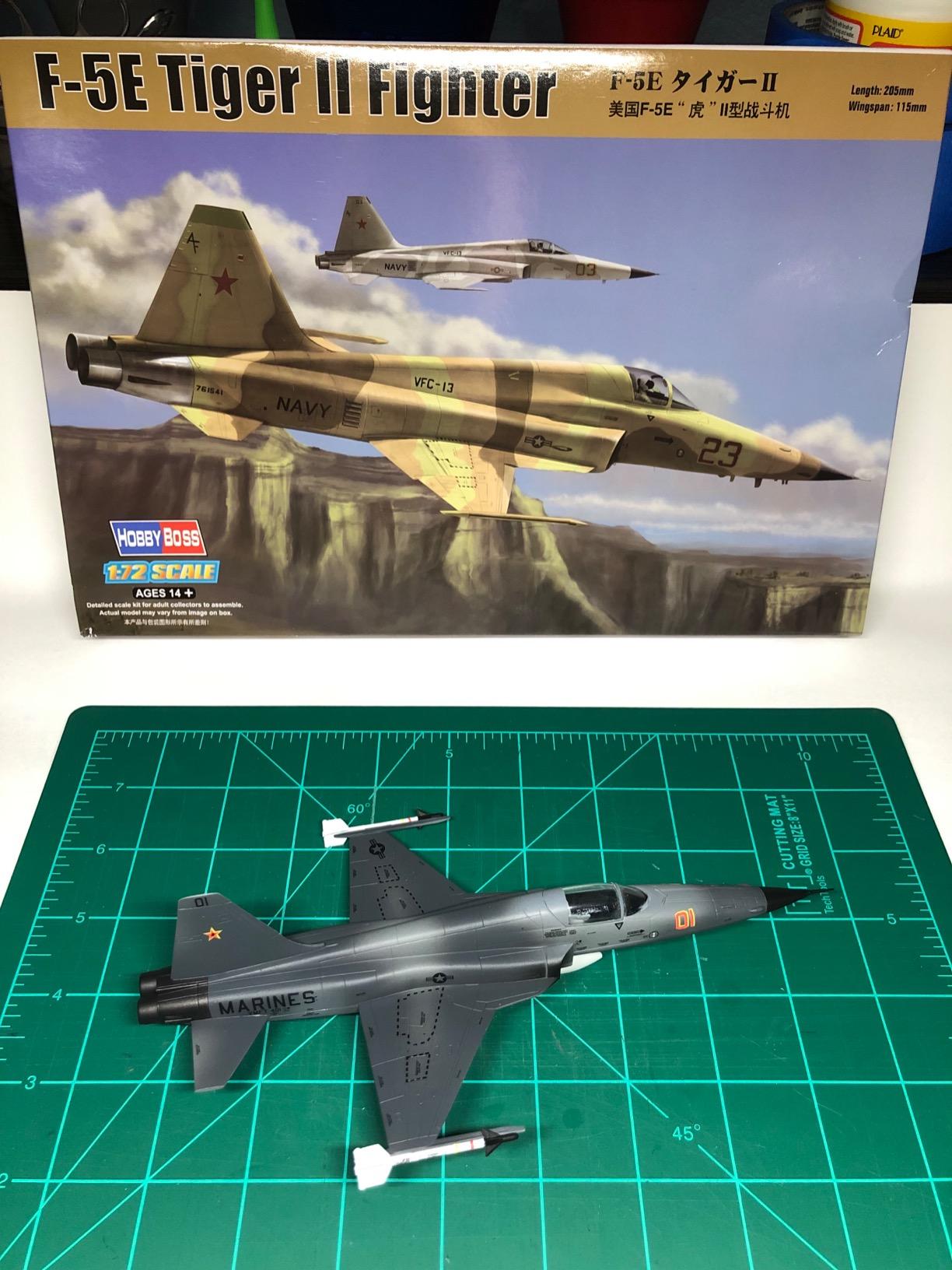 Hobby Boss F-5E Tiger II Fighter Airplane Model Building Kit customer photo 2
