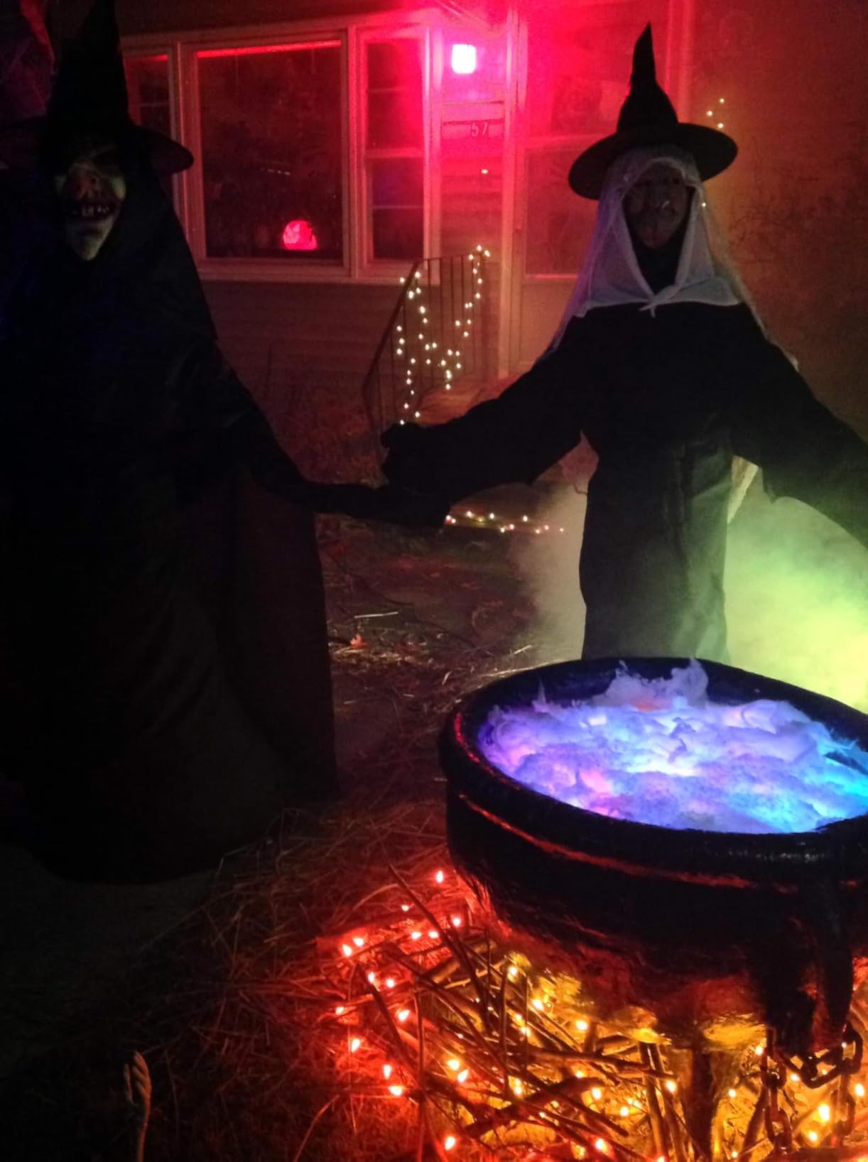 Froggy's Fog Halloween and Party Fog Fluid, High Output Long-Lasting Fog Juice for 400-1500 Watt Water-Based Fog Machines, Great for Pro & Home Haunters, Theatrical Effects, DJs, & More, Half Gallon customer photo 1