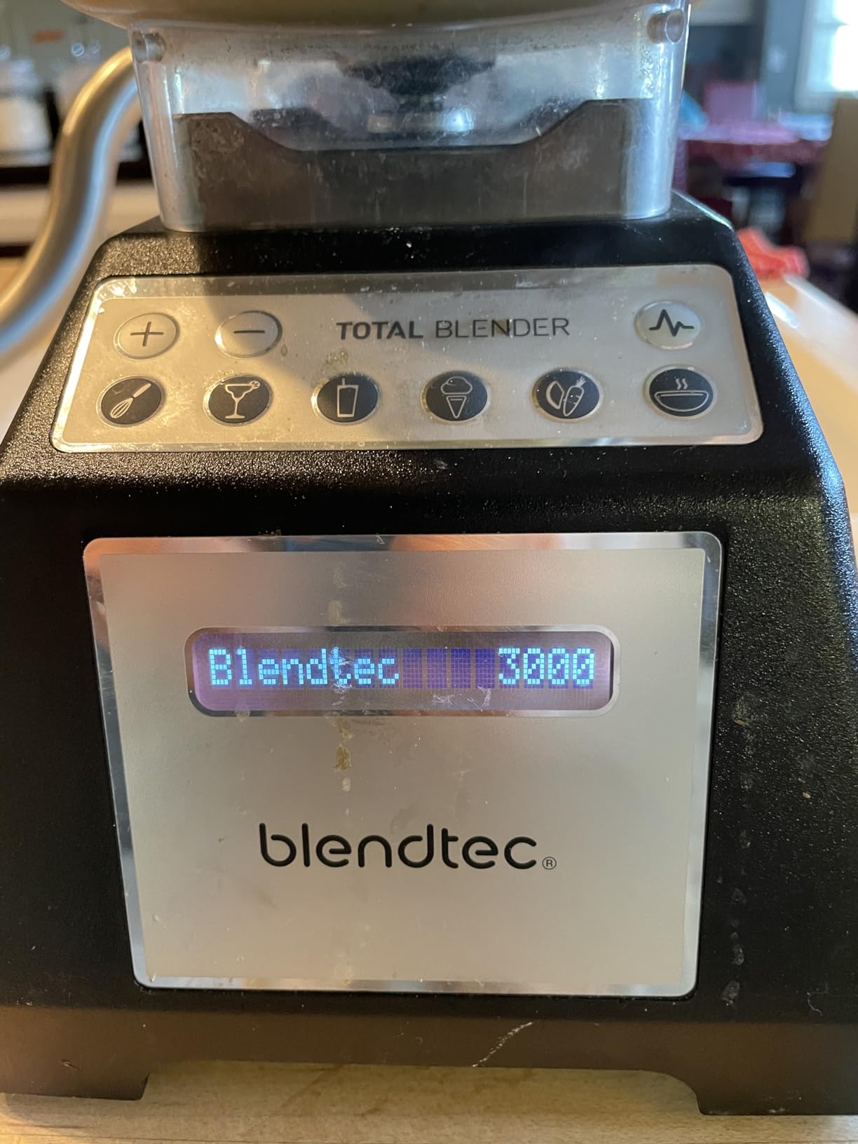 Blendtec Total Blender Classic (Black) & 90oz* WildSide+ Jar customer photo 2