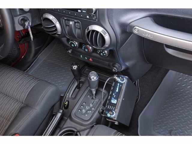 Uniden BEARCAT 980 40- Channel SSB CB Radio with Sideband NOAA WeatherBand,7- Color Digital Display PA/CB Switch and Noise Cancelling Mic, Wireless Mic Compatible customer photo 2