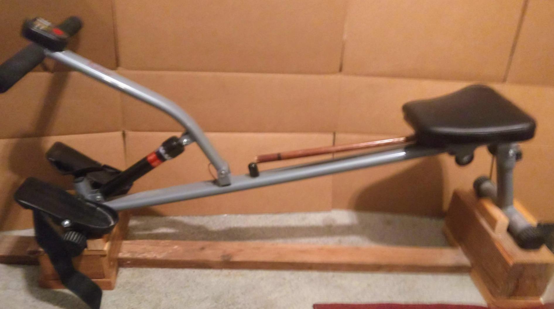 Sunny Health & Fitness Compact Hydraulic Rower with 12-Level Resistance customer photo 1