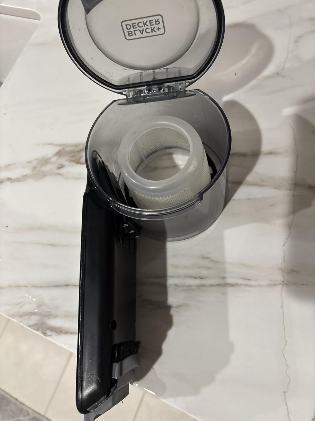 BLACK+DECKER dust buster PIVOT VAC Handheld Vacuum Cordless, Car Vacuum Portable Rechargeable, Extendible Crevice Tool and 200 Degree Pivoting Nozzle, Strong Suction, Lightweight (BDH2000PL) customer photo 1