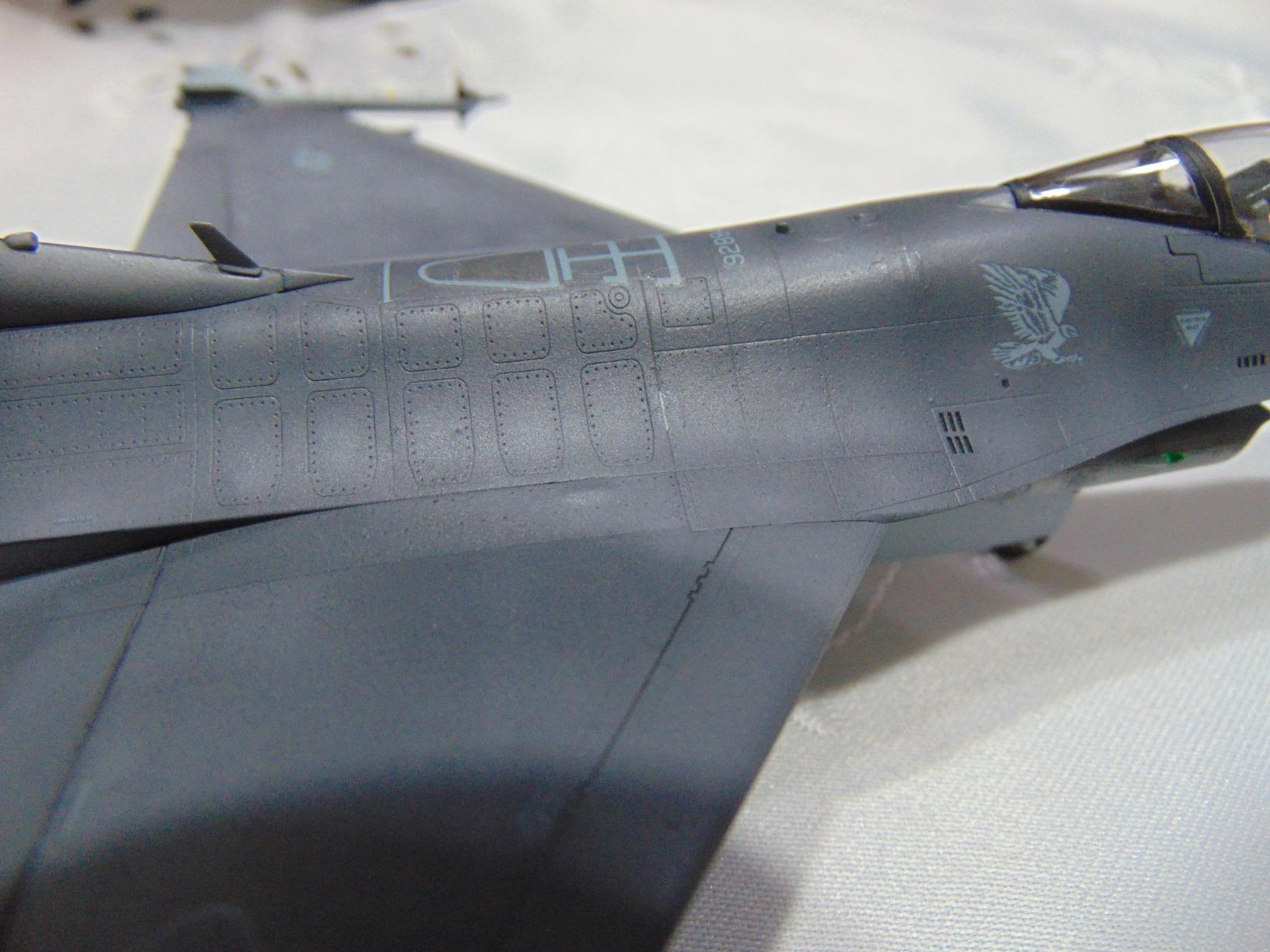 Tamiya 60786 1/72 F-16 Cj Fighting Falcon Plastic Model Airplane Kit customer photo 2